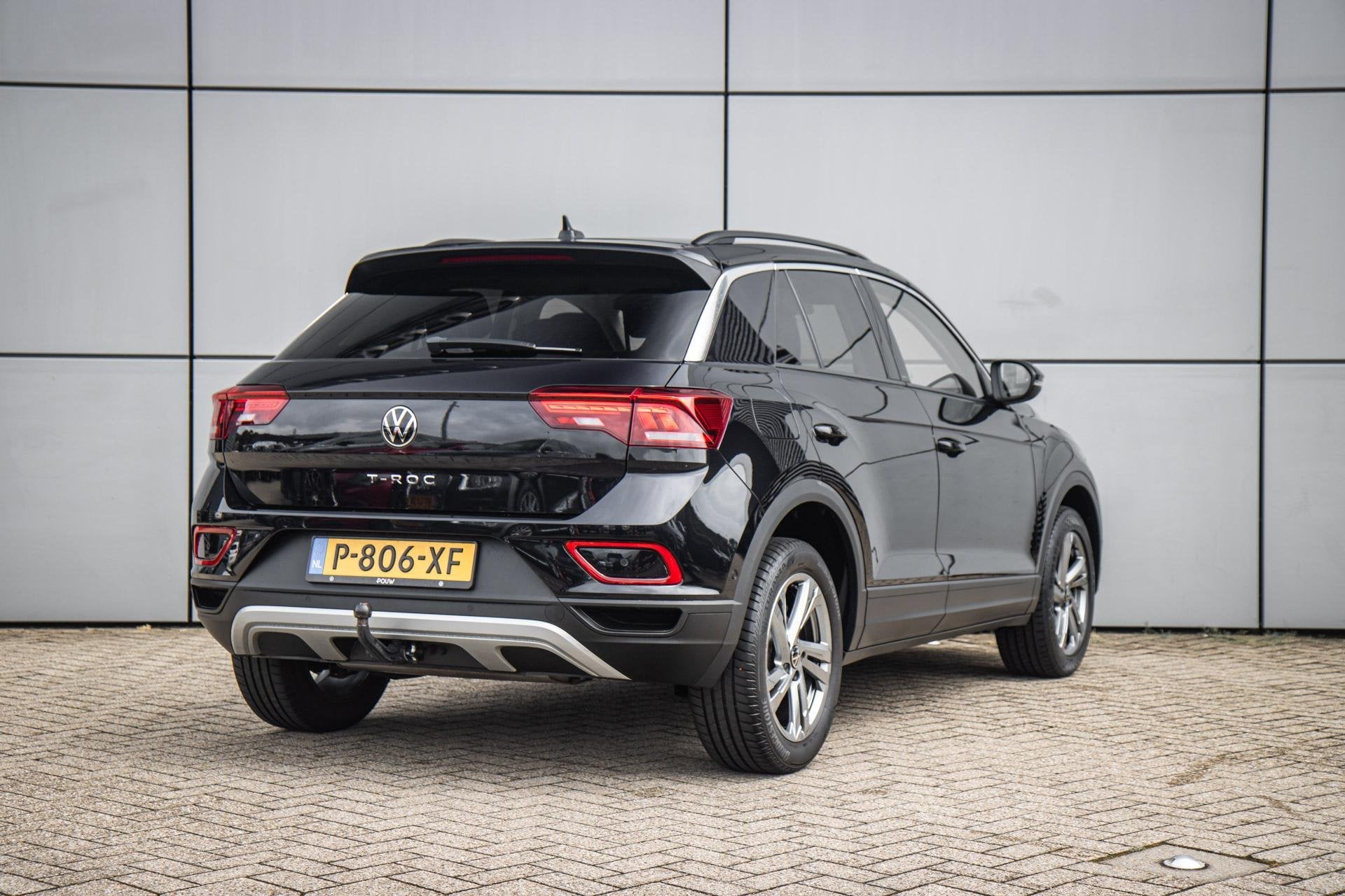 Volkswagen T-Roc 1.0 TSI 110pk Life | Trekhaak Afneembare |, Auto's, Volkswagen, Voorwielaandrijving, 12 maanden, Stof, Gebruikt