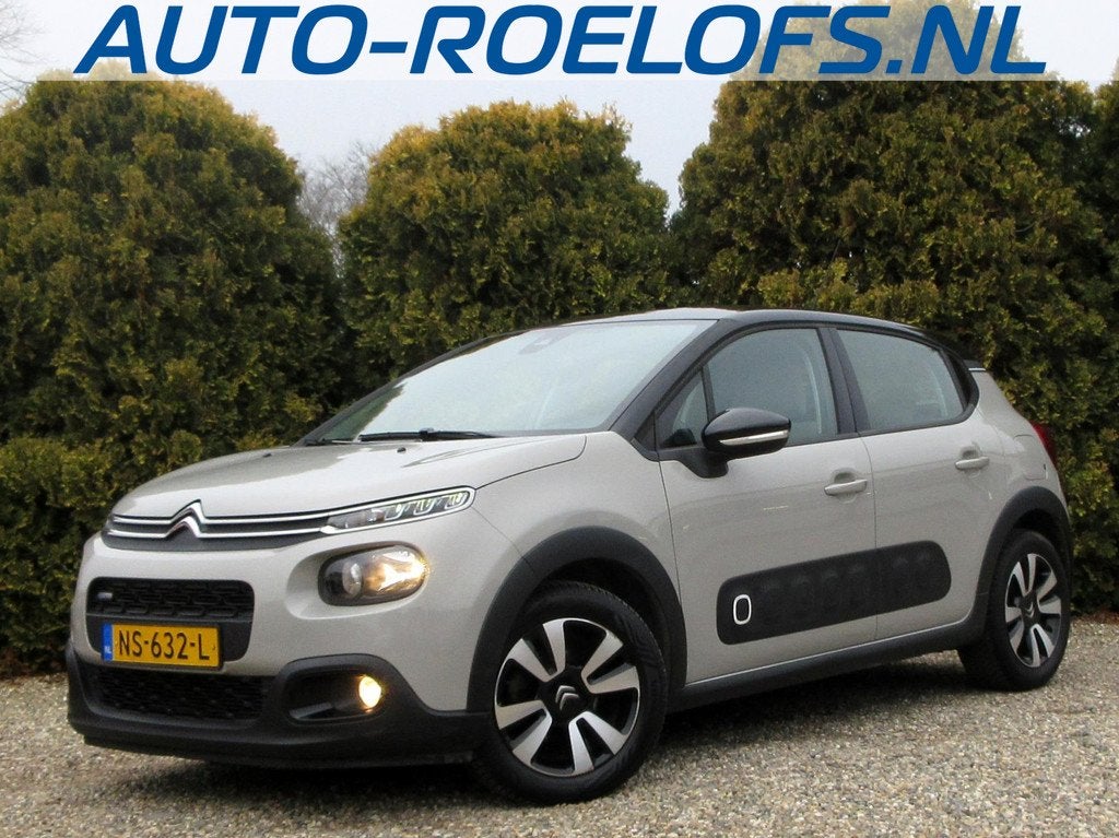 Citroen C3 1.2 PureTech Shine Automaat * Trekhaak * Achterui, Gebruikt, 1199 cc, 450 kg, 49 €/maand