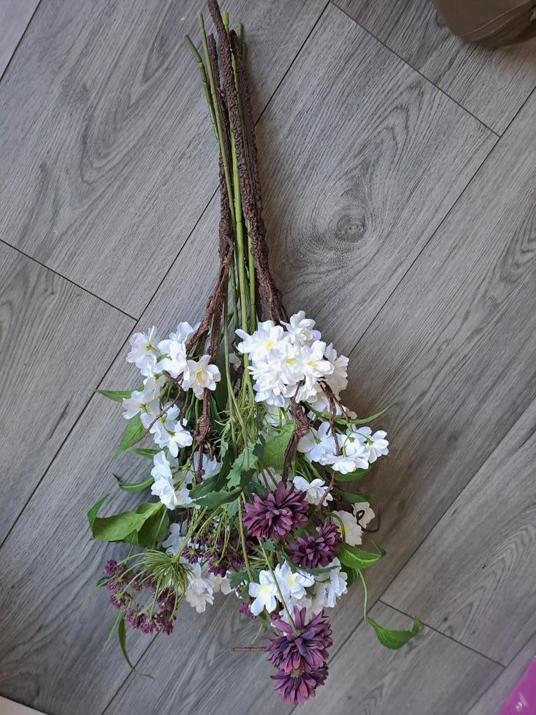 Bos kunstbloemen - Wit en paars, Binnen, Nieuw, Textiel, Ophalen of Verzenden