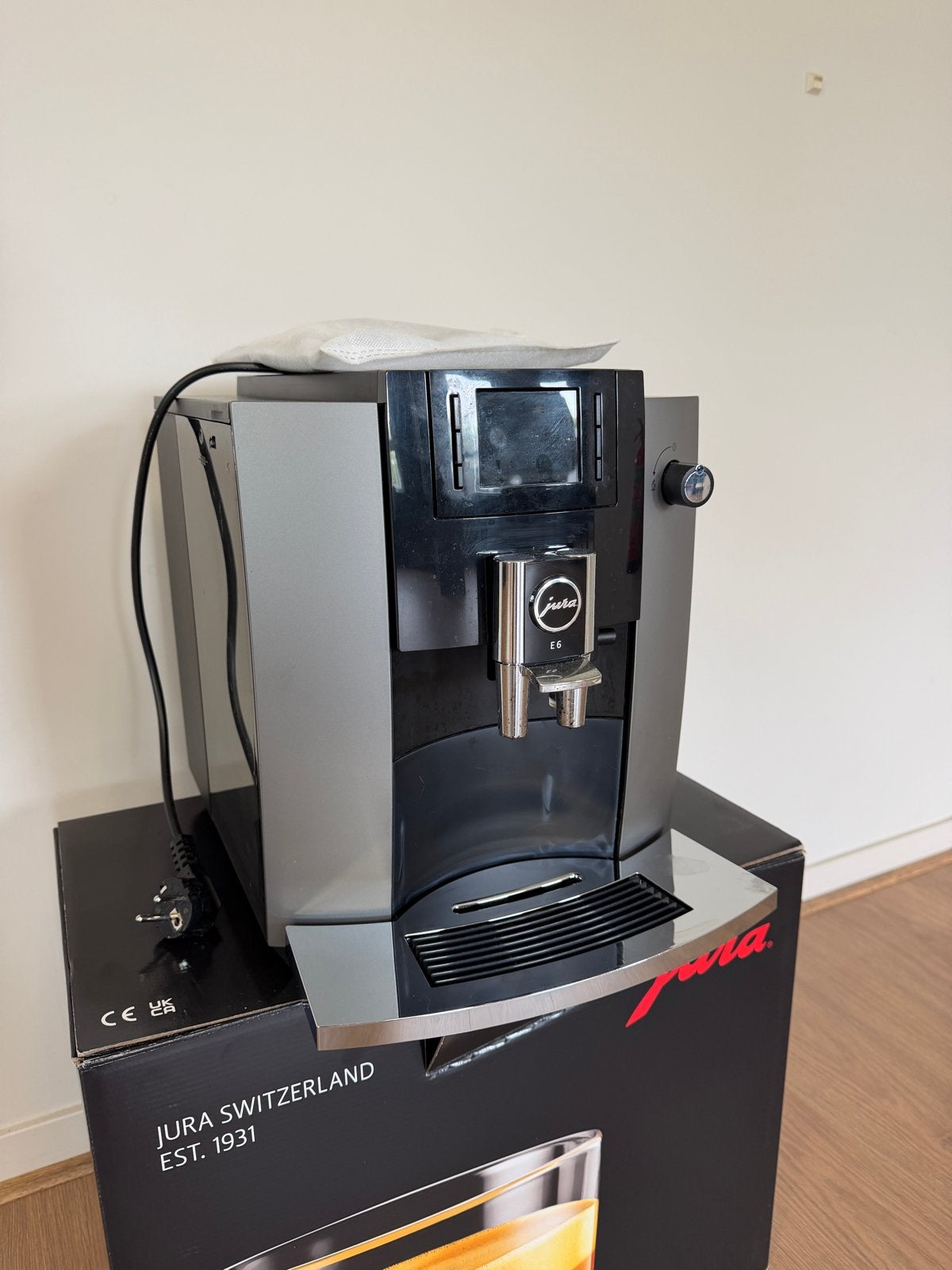 Jura E6 volautomatische koffiemachine