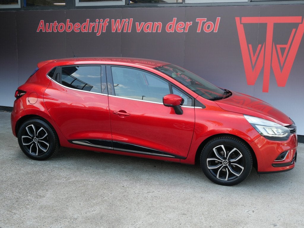 Renault Clio 0.9 TCe INTENS | CLIMA | CRUISE | NAVIGATIE | L, Leder en Stof, Handgeschakeld, 3 cilinders, 90 pk