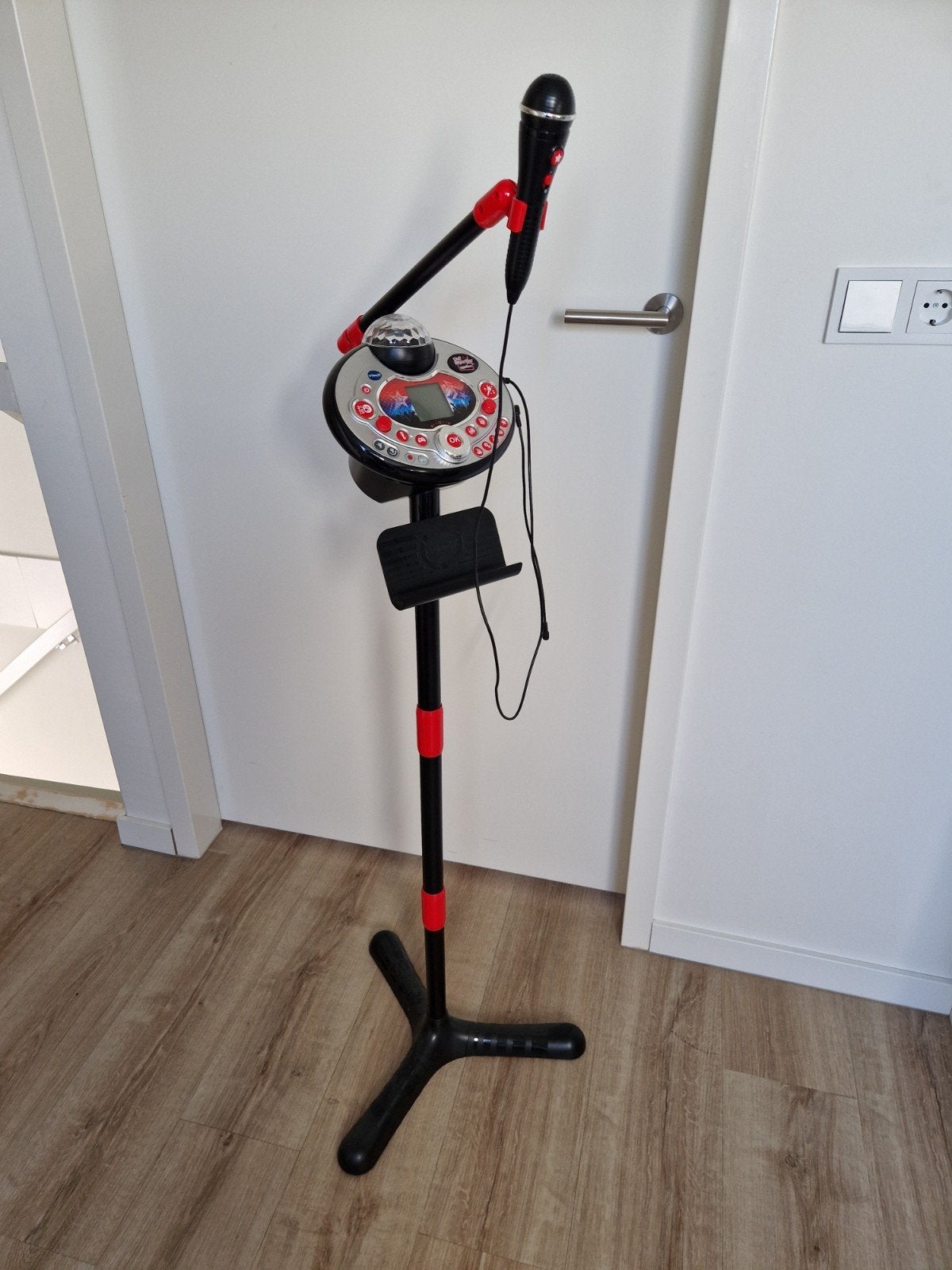 VTech Kidi Super Star Karaoke Microfoon met Standaard, Ophalen, Gebruikt, Complete set