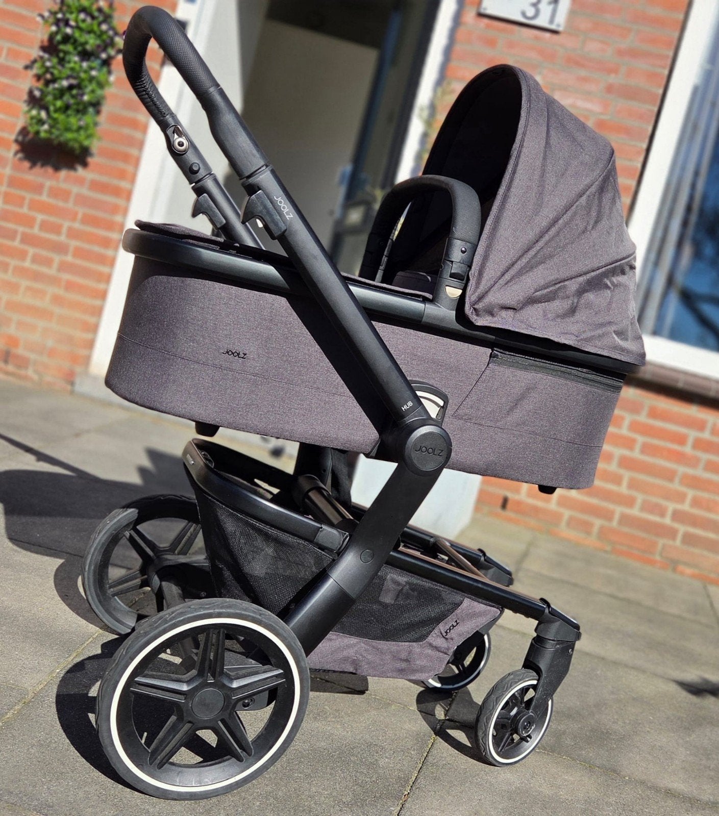Joolz hub+ Awesome Anthracite compleet met Reiswieg, Kinderen en Baby's, Kinderwagens en Combinaties, Zo goed als nieuw, Combiwagen
