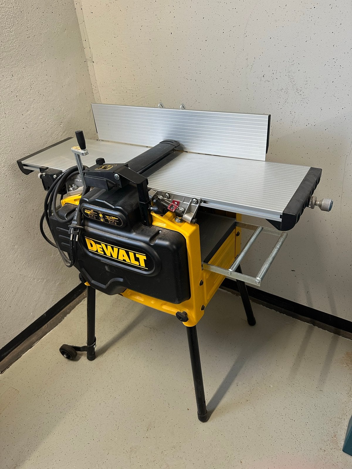 DeWalt D27300 Vlak- en Vandiktebank - Zo goed als nieuw, Ophalen, Zo goed als nieuw, Elektrisch