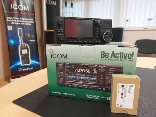 Icom IC-705 HF/VHF/UHF All Mode Transceiver met BP-307, Ophalen of Verzenden, Zo goed als nieuw, Zender en Ontvanger