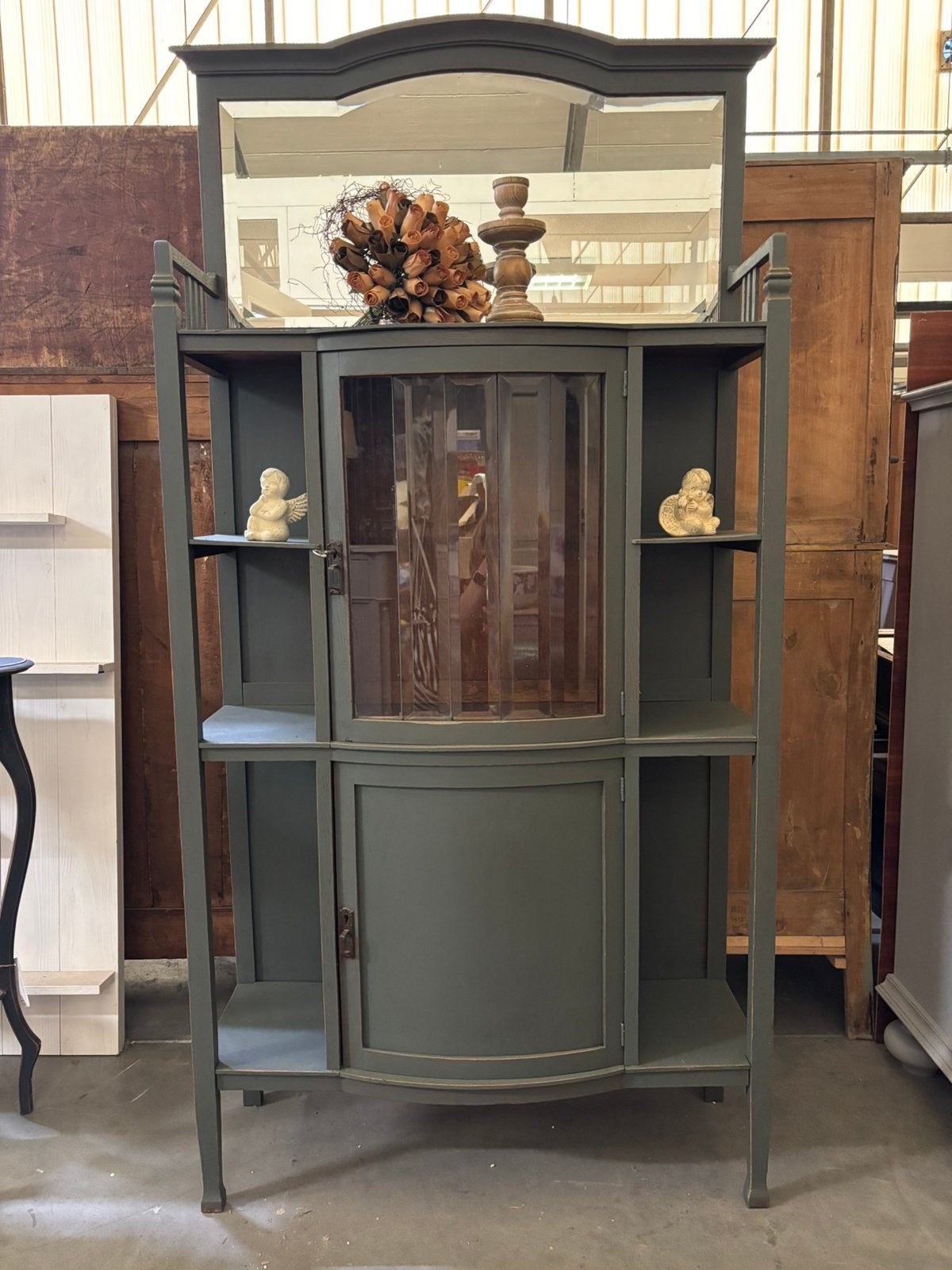 Brocante kast / buffetkast, Ophalen, Studio Larilo, Studiolarilo@gmail.com, Zo goed als nieuw