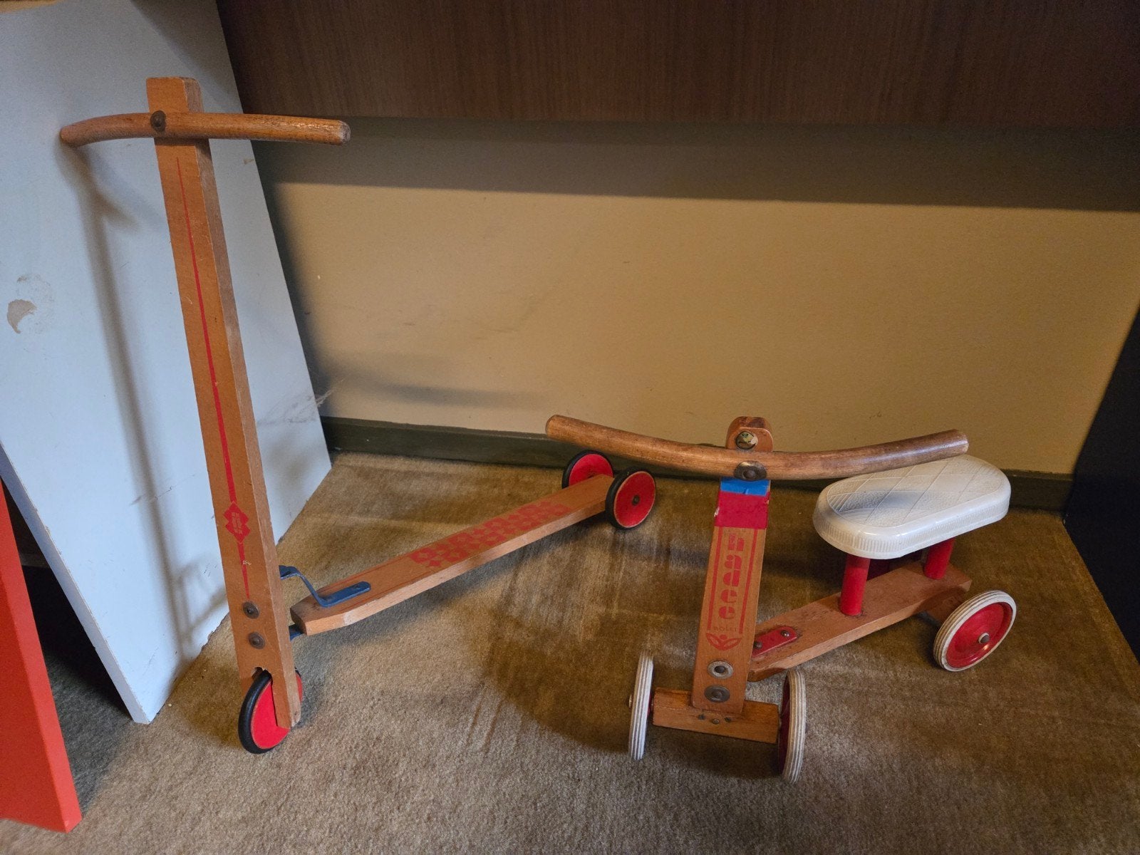 Vintage houten loopfiets en step, Kinderen en Baby's, Ophalen, Gebruikt, Loopfiets