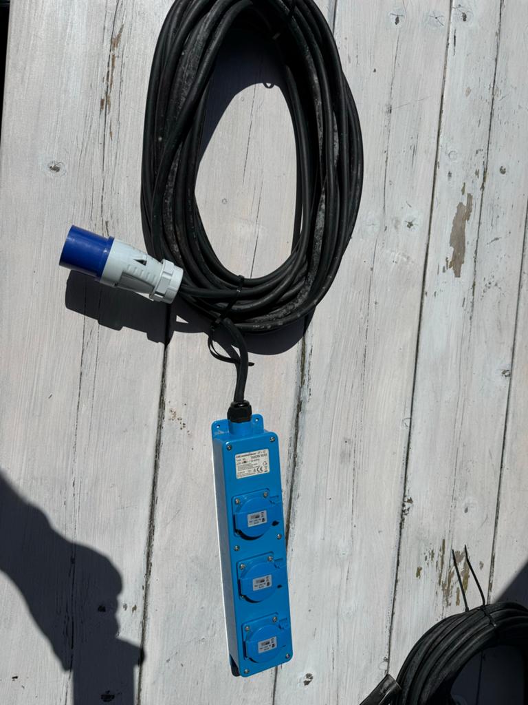 20 meter CEE stekkerdoos camping, Caravans en Kamperen, Ophalen of Verzenden, Gebruikt