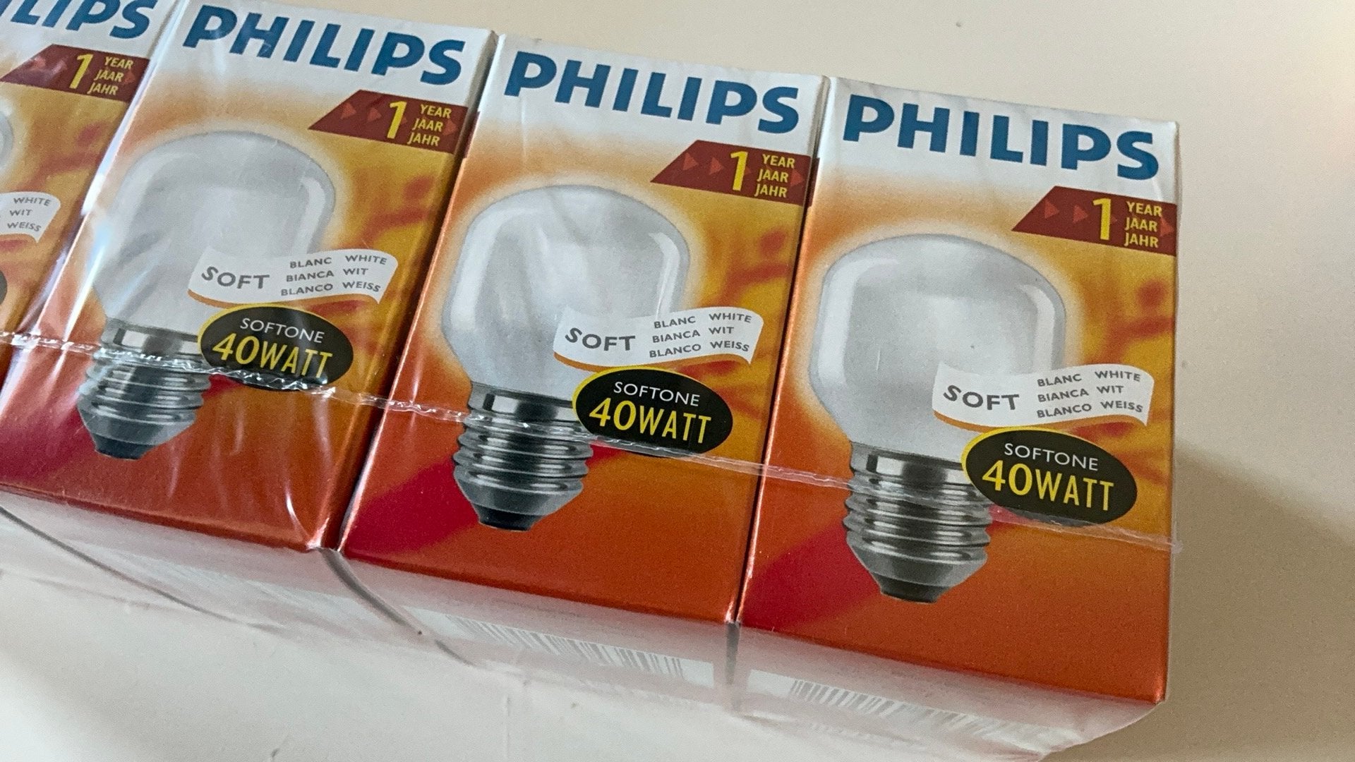 Philips  kogel 40 watt E 27 softone., 30 tot 60 watt, Gloeilamp, Nieuw, E27 (groot)