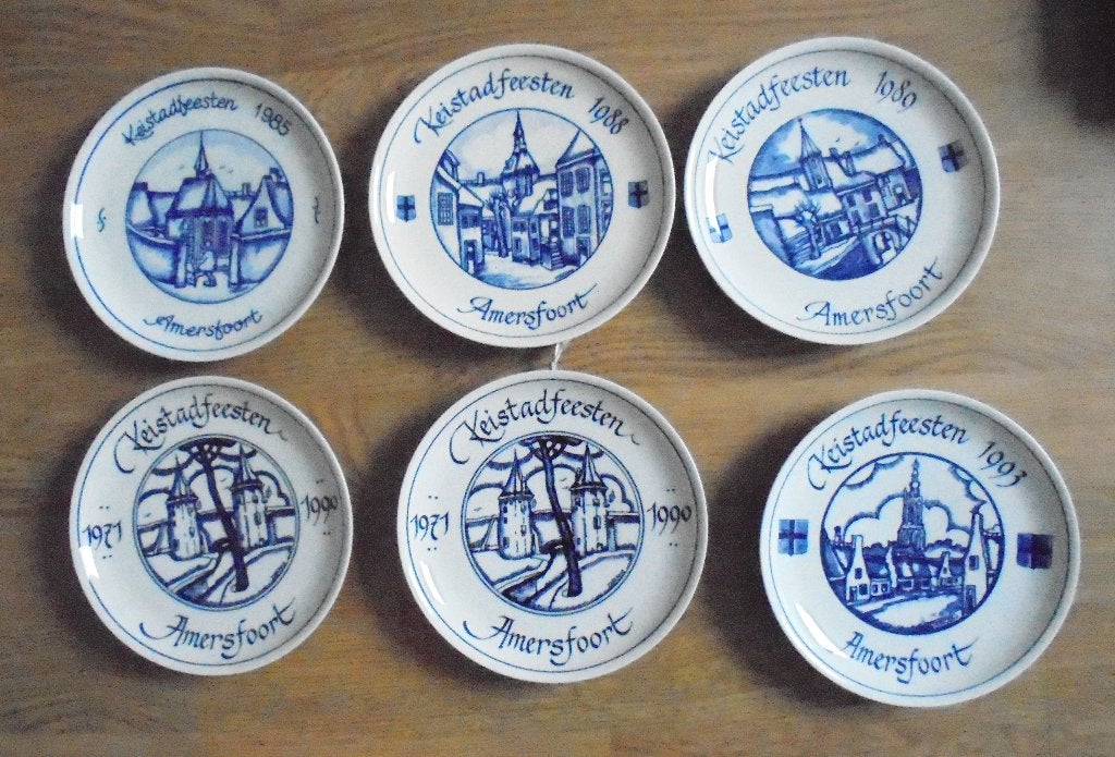 Toon Tieland.Amersfoort.1919-2006.Keistadfeest Delfts borden, Ophalen