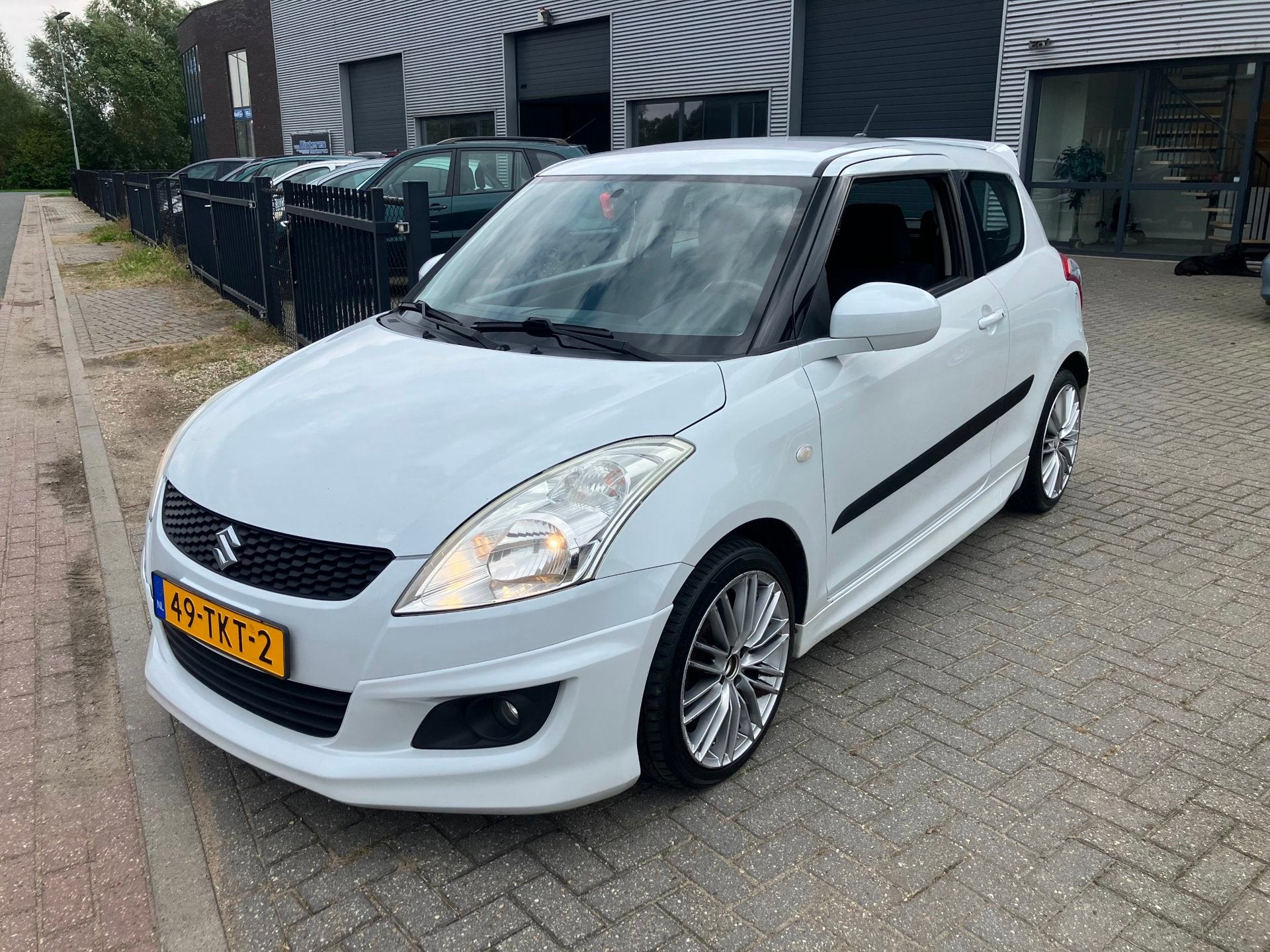 Suzuki Swift 1.2 Exclusive " GOED LEZEN ! ", Auto's, Voorwielaandrijving, Gebruikt, 400 kg, Origineel Nederlands