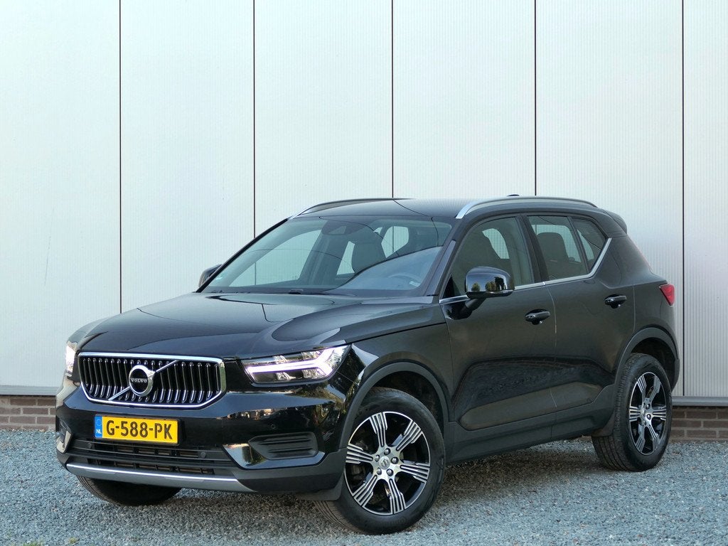Volvo XC40 T3 AUT Inscription 12MND garantie / Harman Kardon, Auto's, Gebruikt, Zwart, Bedrijf, 165 pk