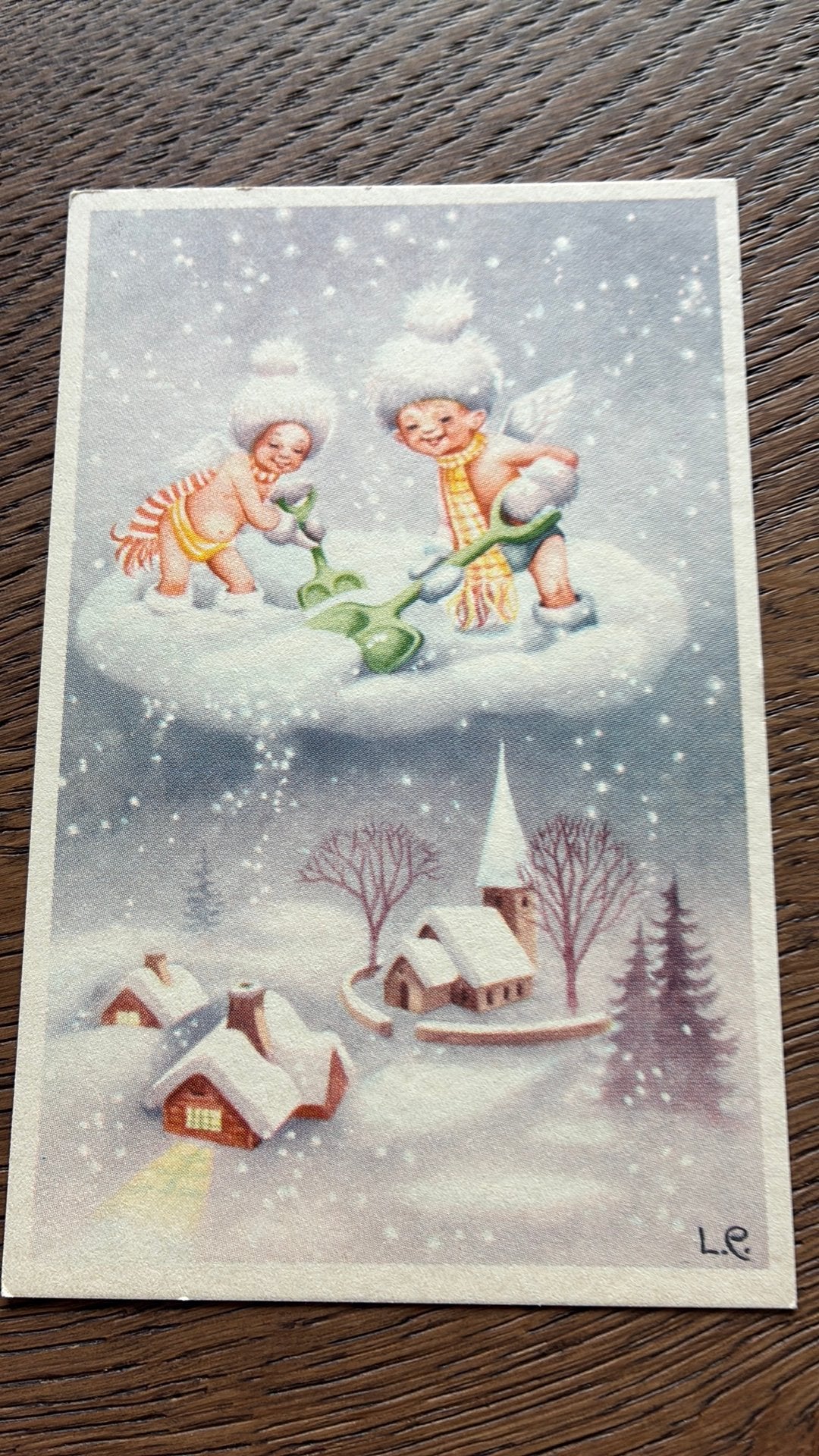 Engeltjes op sneeuwwolk gooien met schep sneeuw naar beneden, Ophalen of Verzenden, Overige thema's
