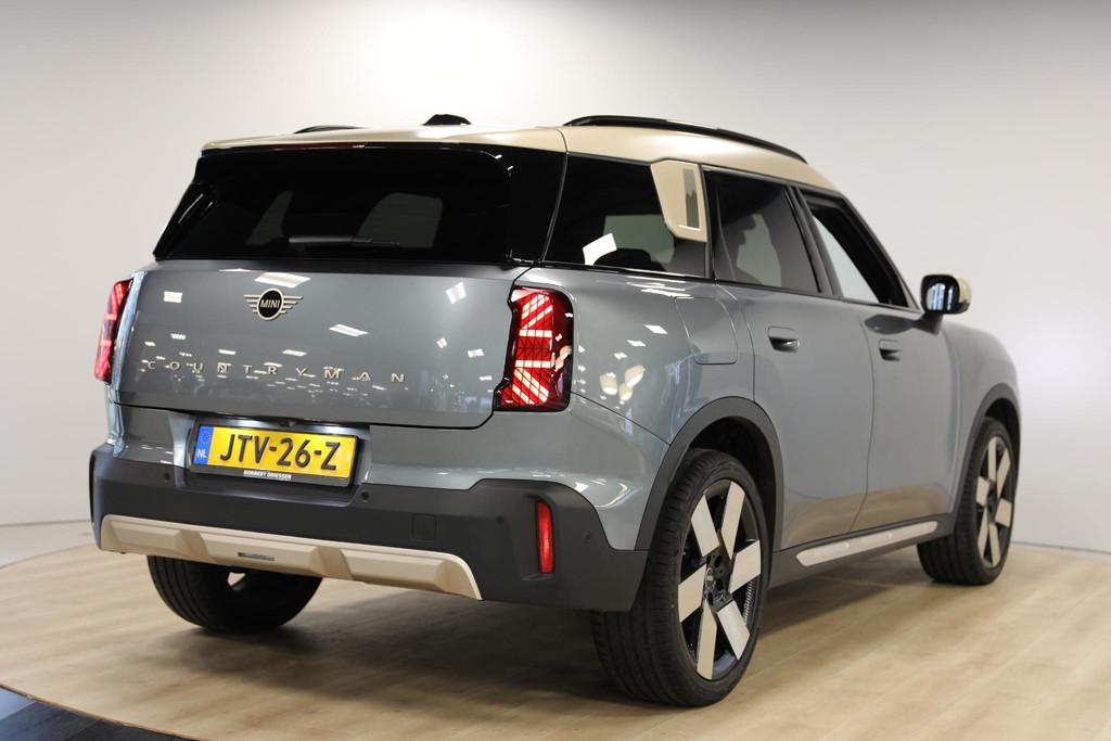 MINI Countryman 1.5 C Favoured XL | Schuif- opendak | Stoelm, Gebruikt, Euro 6, 3 cilinders, 170 pk