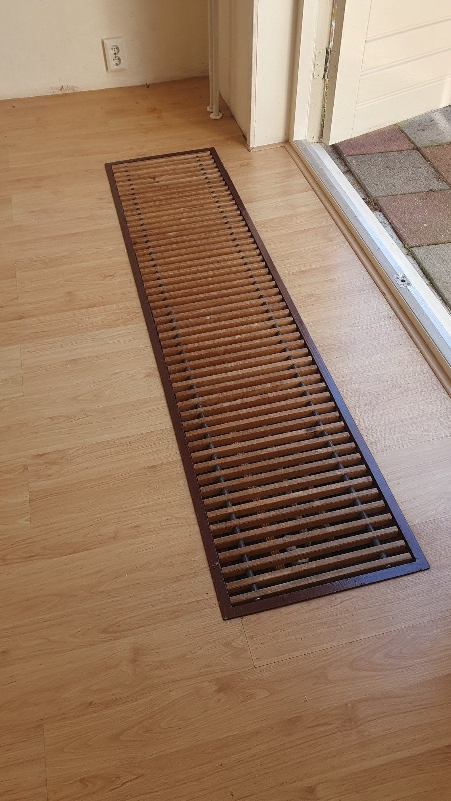 Vloerrooster metaal frame met hardhouten rooster, Ophalen