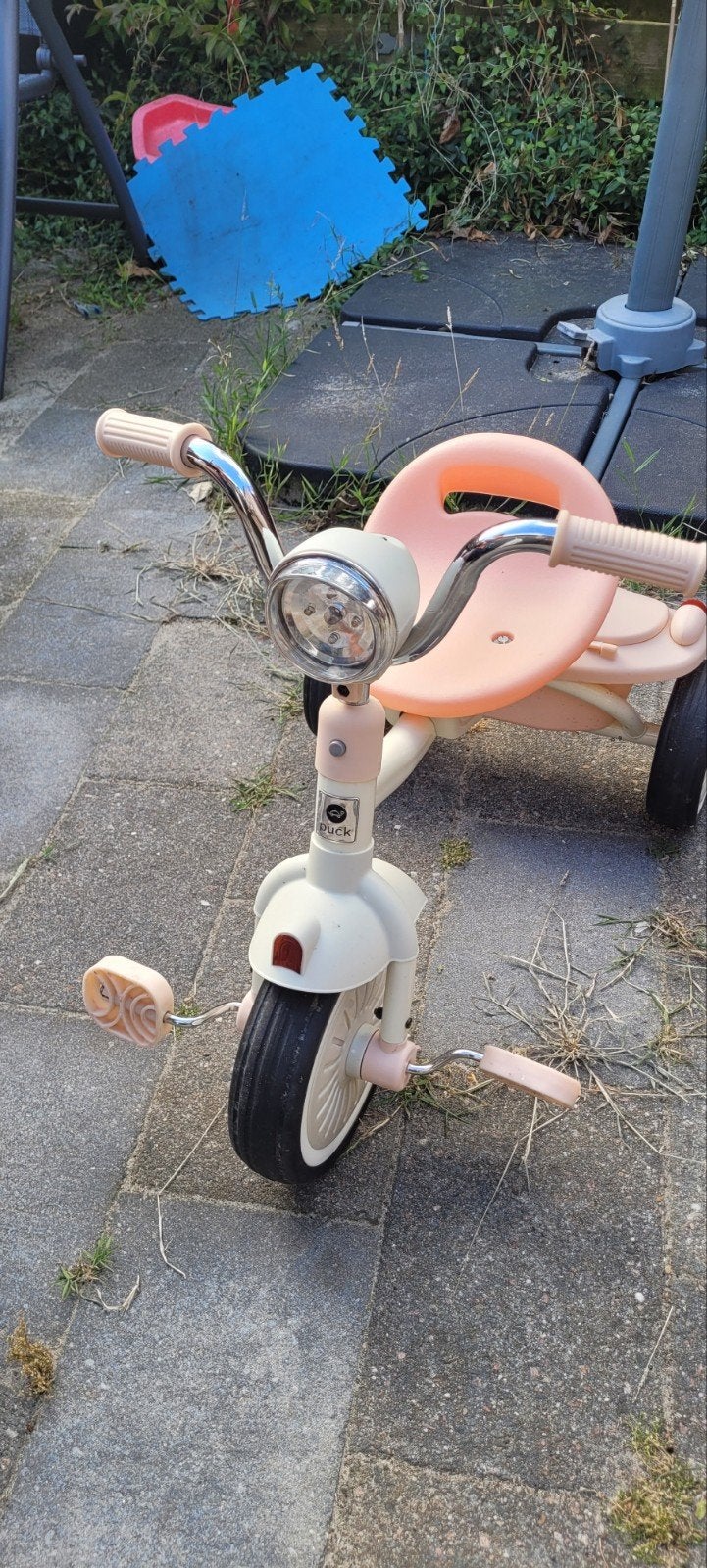 Puck driewieler creme/roze (2-3 jaar), Ophalen, Gebruikt, Minder dan 16 inch