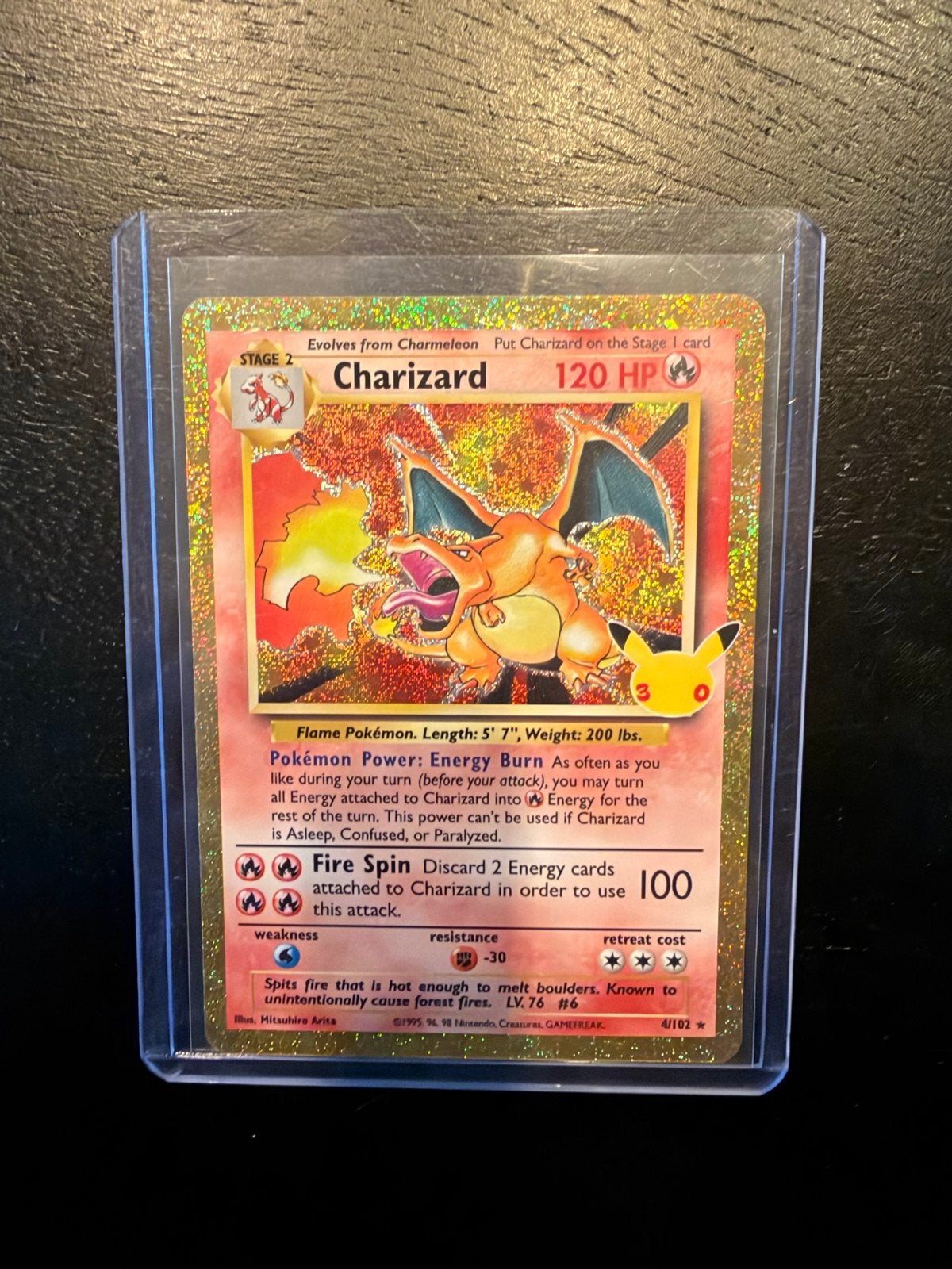 Charizard pokémon kaart 4/102 - 30-jarig jubileum - PSA10?, Hobby en Vrije tijd, Ophalen, Zo goed als nieuw, Losse kaart, Foil
