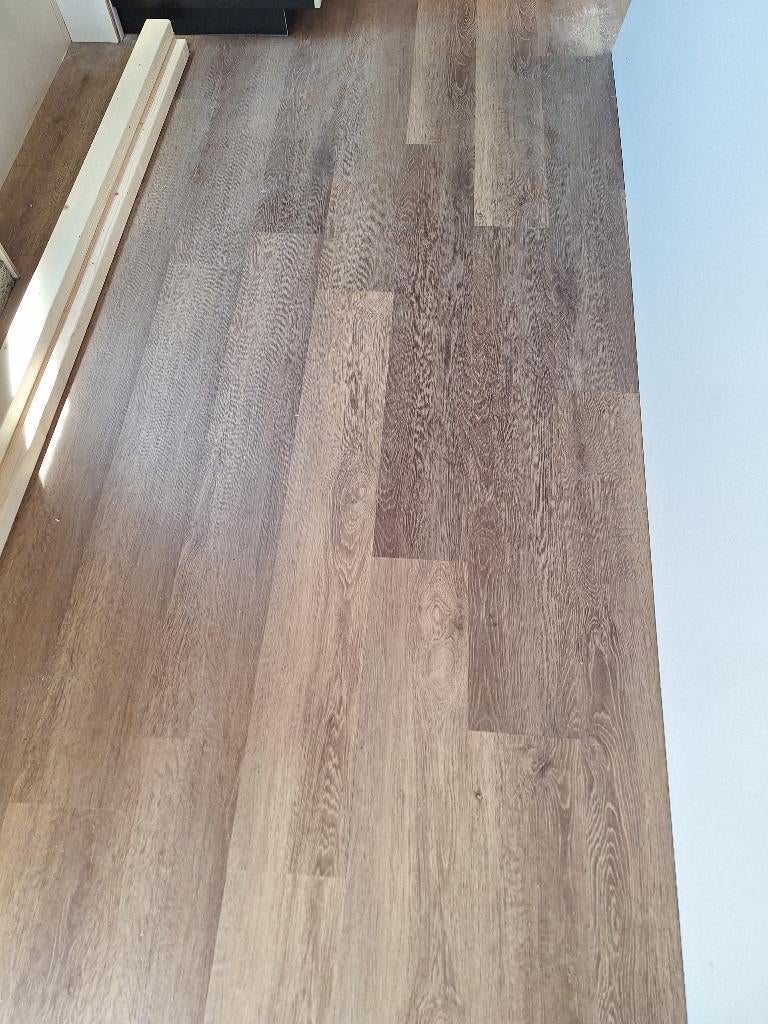 4,5 m2 Pvc klik laminaat met ondervloer, Huis en Inrichting, Stoffering | Vloerbedekking, Ophalen, Bruin, Nieuw, Minder dan 10 m²