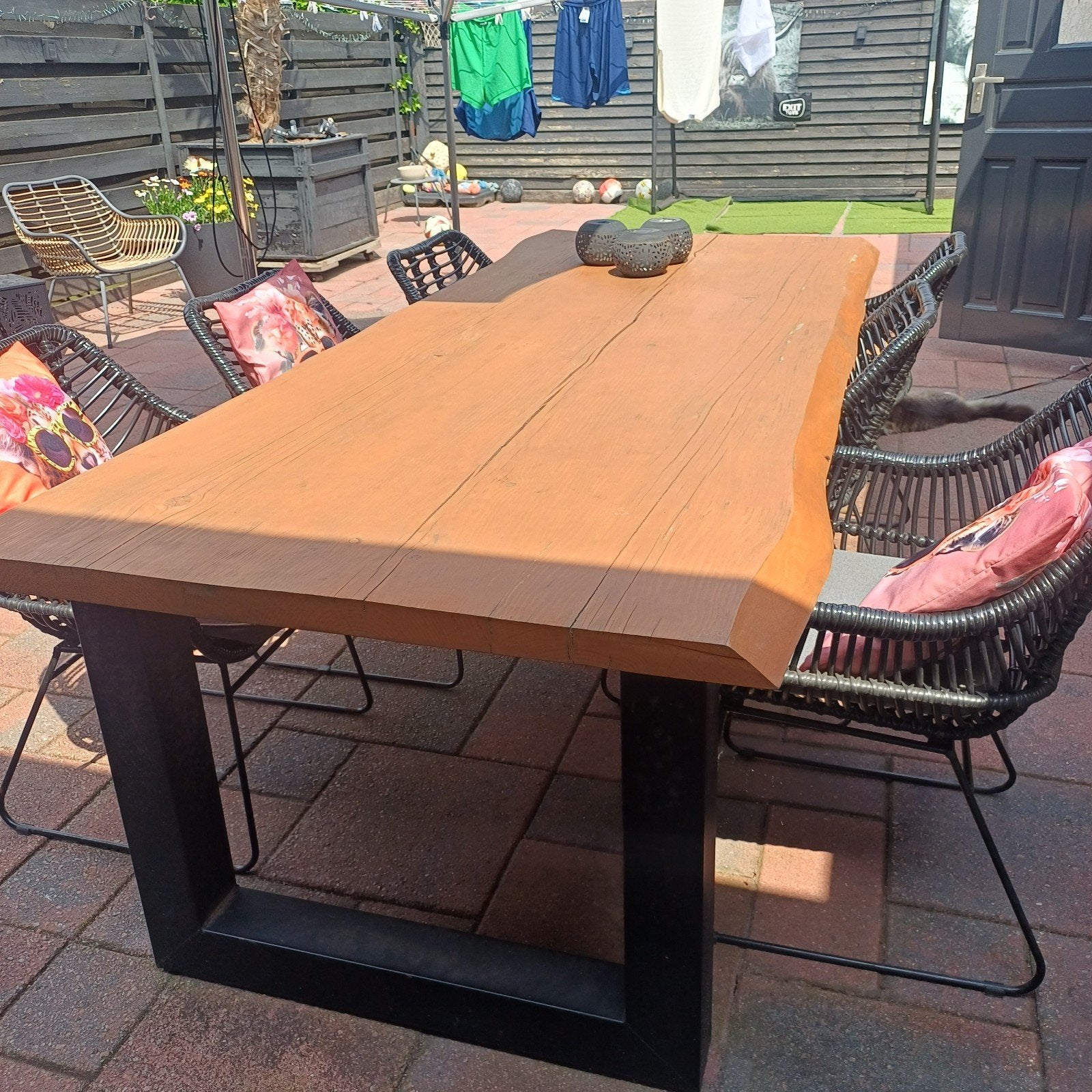 Mooie Douglas buiten tafel 250 cm met stoelen ., Tuin en Terras, Tuintafels, Ophalen, Hout