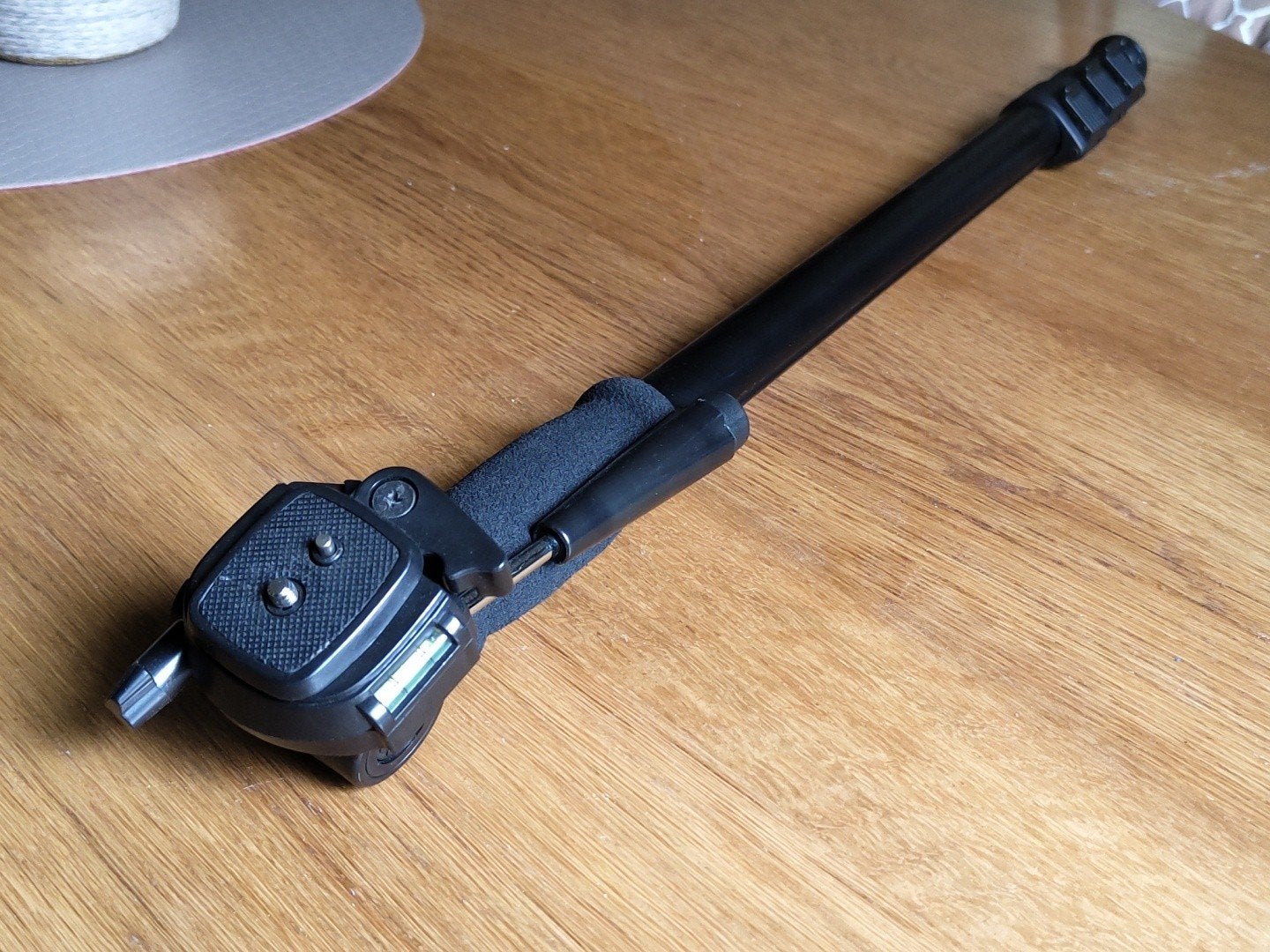 Nieuw, lichtgewicht eenpoot statief, monopod, 61-139 cm, Ophalen of Verzenden, Nieuw, 150 tot 175 cm, Eenpoot