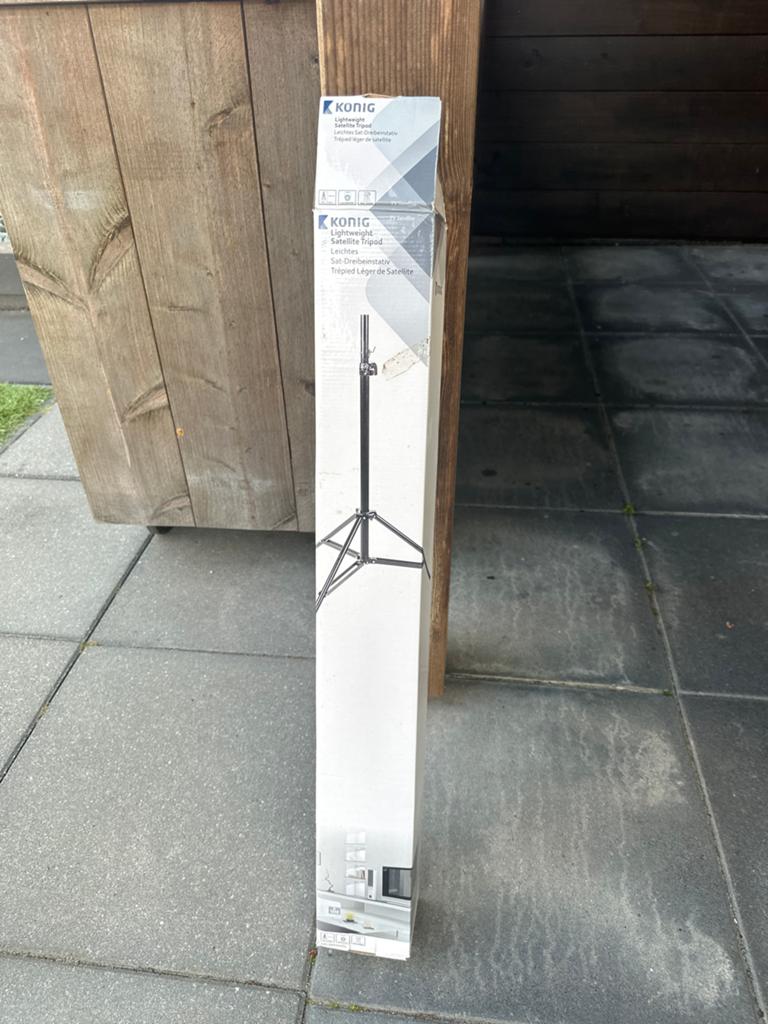 König Satelliet Statief - Nieuw in doos, Ophalen, Nieuw, 150 tot 175 cm, Driepoot