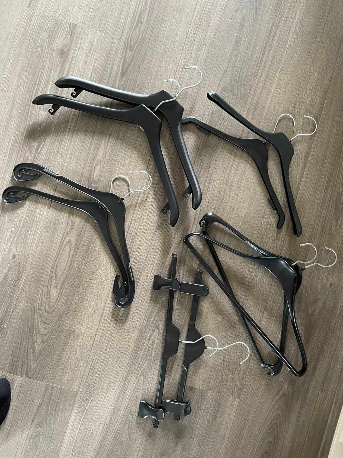 10 kledinghangers, Ophalen, Zo goed als nieuw
