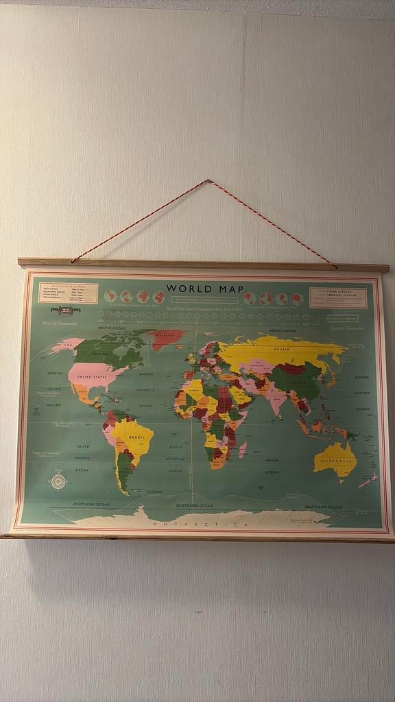 World map, Ophalen, Nieuw