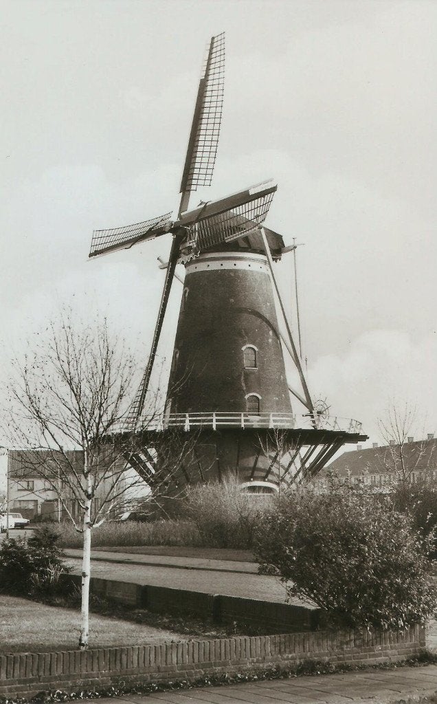Middelburg molen Ons Genoegen 1975, Ophalen of Verzenden, 1960 tot 1980, Ongelopen, Zeeland
