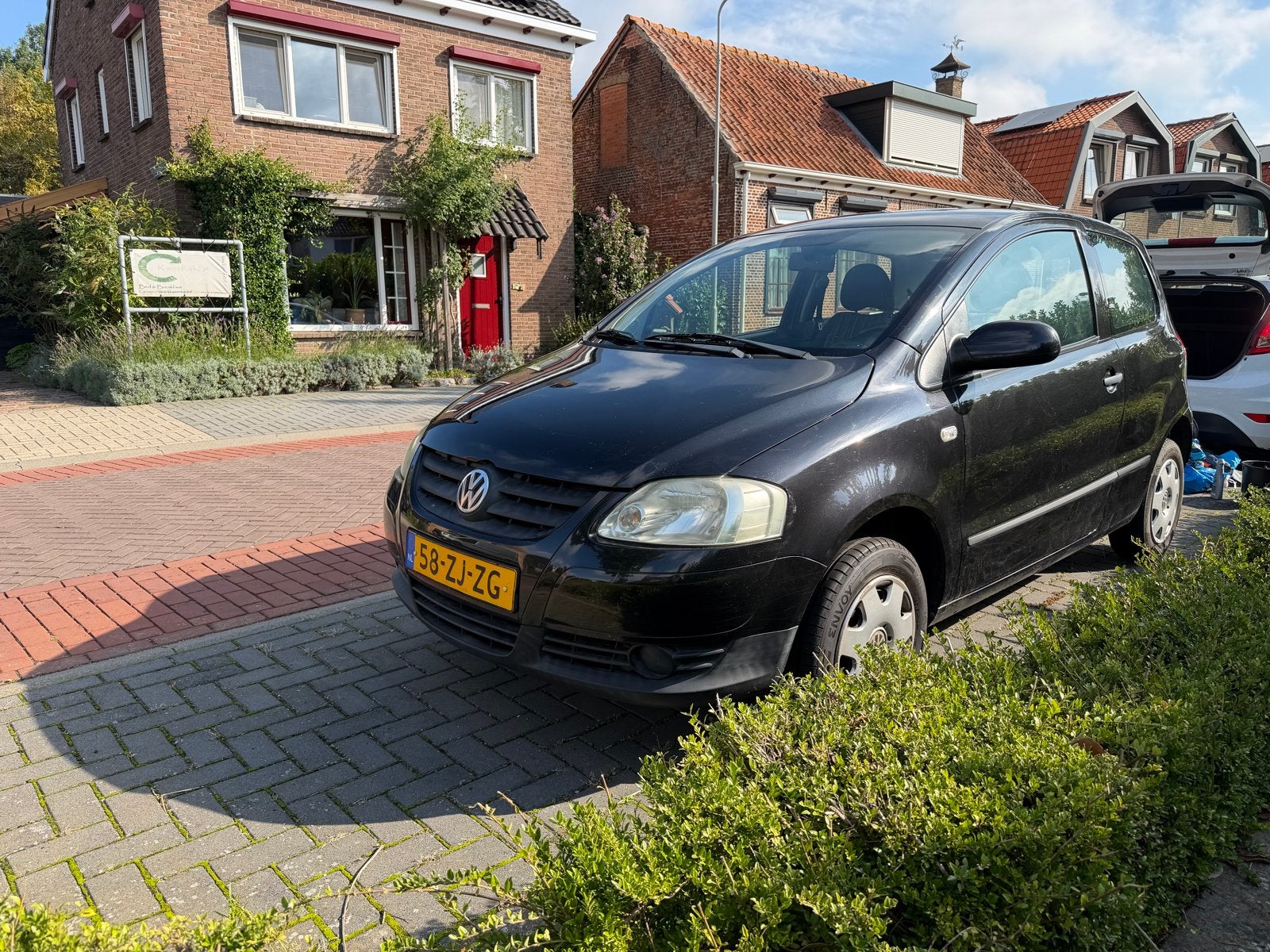 VW Fox 1.4 nieuwe APK stuurbekrachtiging deels defect, Voorwielaandrijving, 15 km/l, 4 stoelen, Zwart