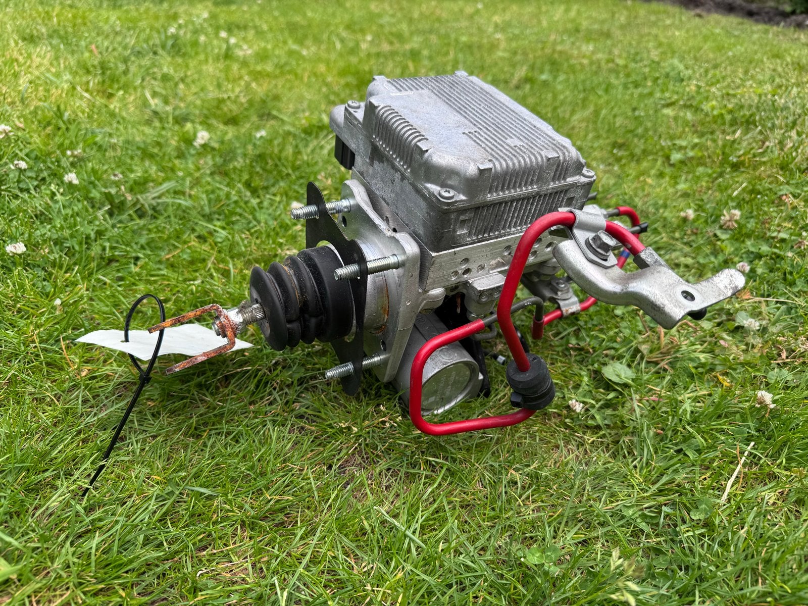 ABS unit Toyota Auris Touring Sports 1.8 16V Hybrid 2013, Ophalen of Verzenden, Gebruikt, Toyota