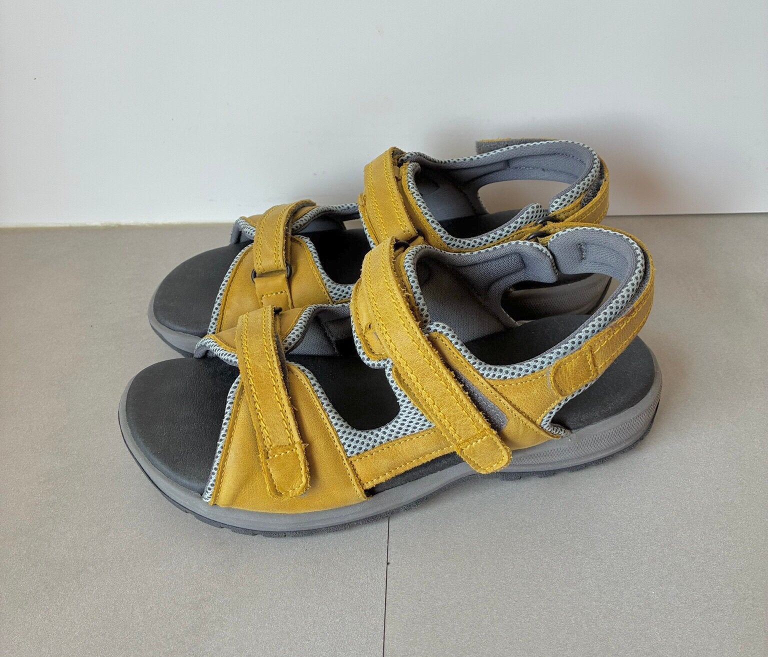HELVESKO SANDALEN MT:37, Verzenden, Geel, Sandalen of Muiltjes, HELVESKO