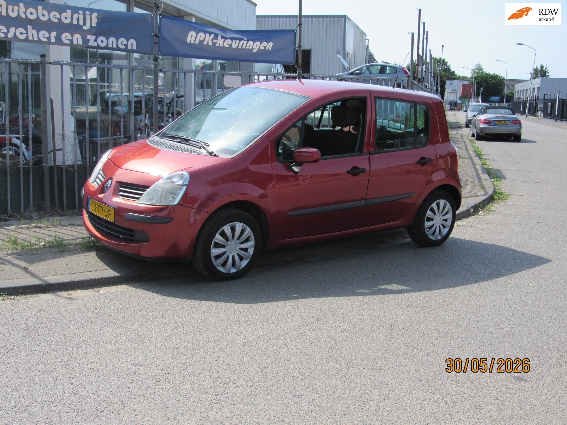 Renault Modus 1.6-16V AirAUTOMAAT,airco, Auto's, Renault, Parkeersensor, Gebruikt, 4 cilinders, Origineel Nederlands