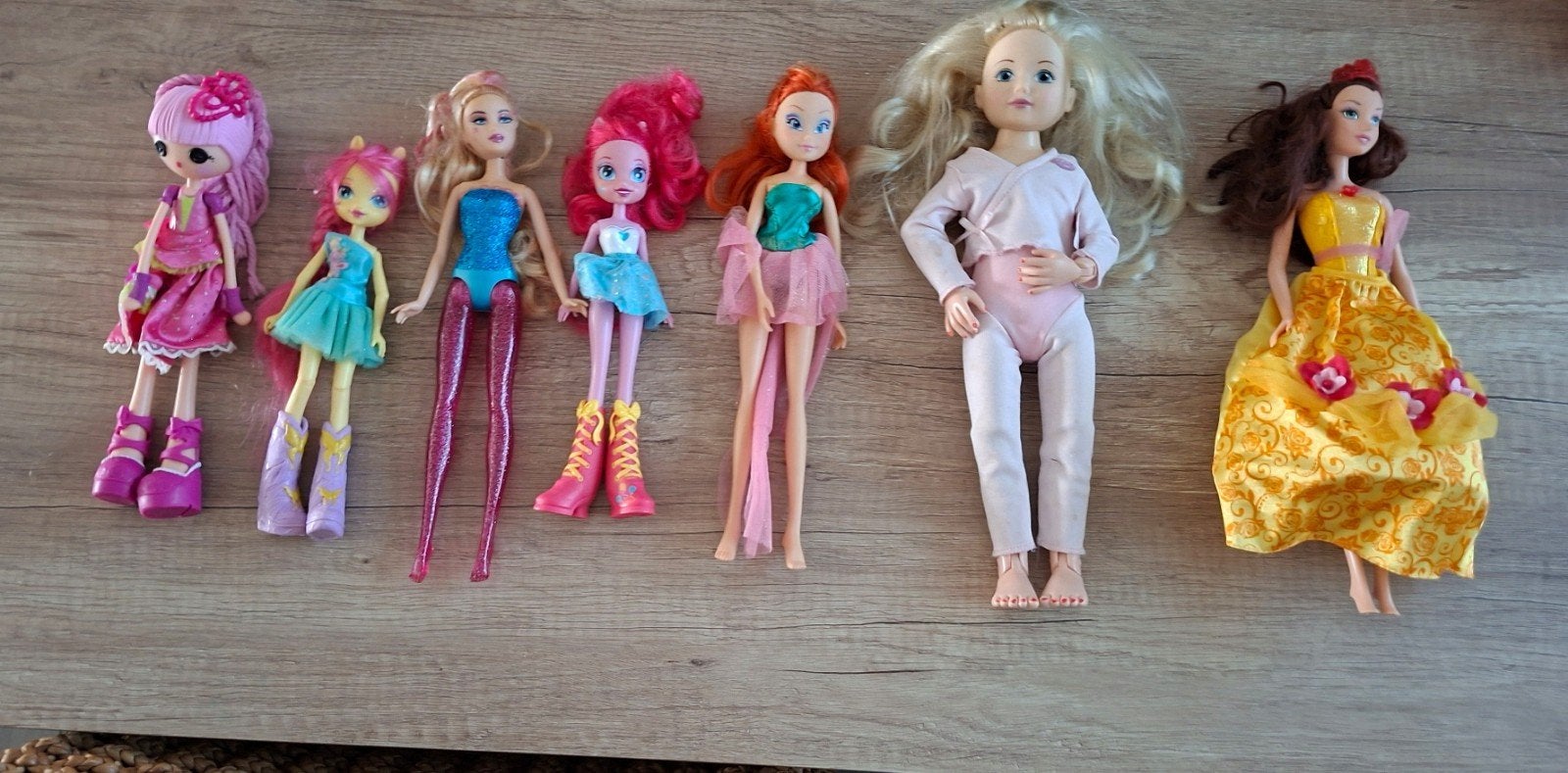verschillende barbie's en ballerina pop, Ophalen, Zo goed als nieuw, Pop