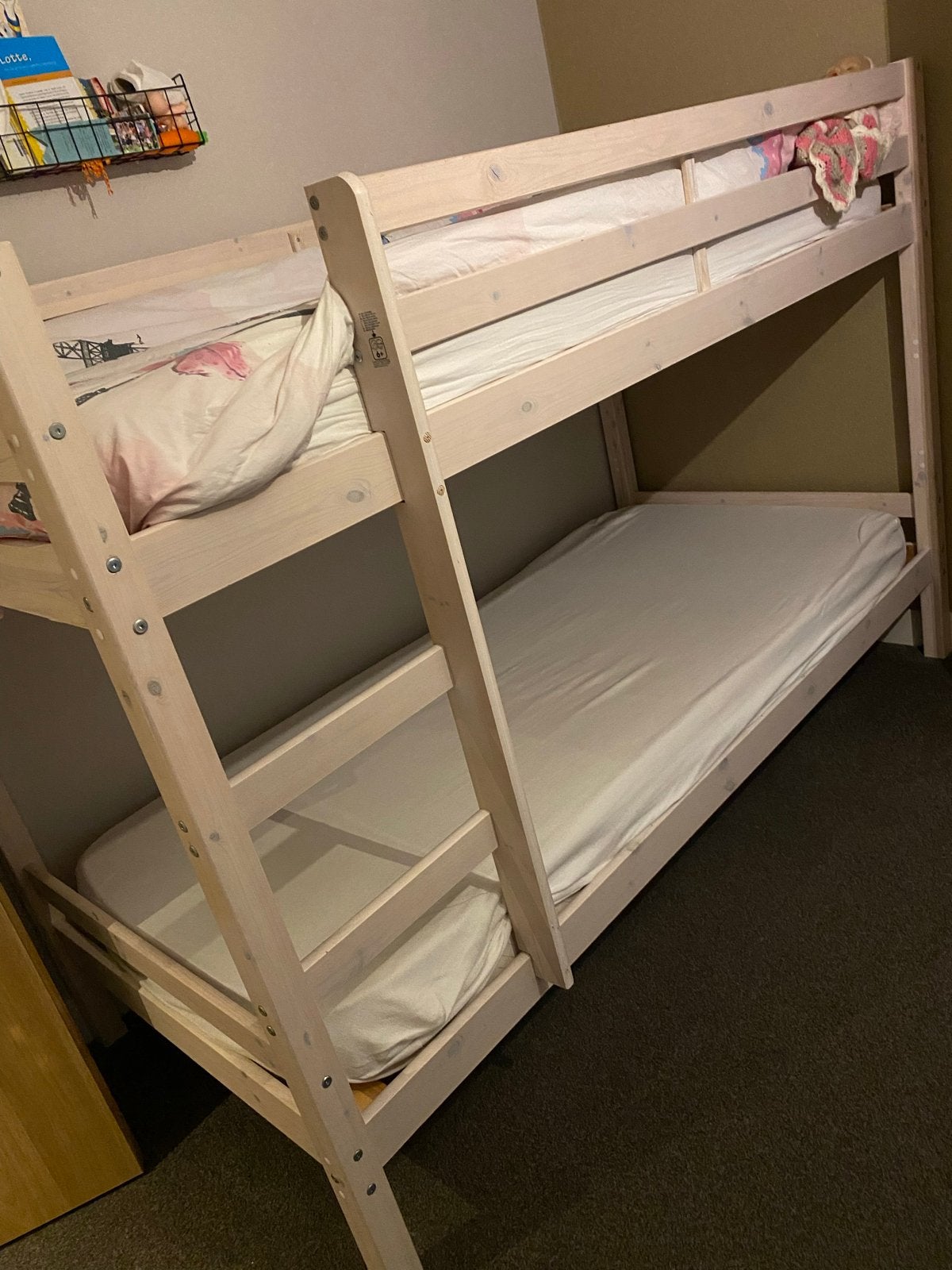 Stevig stapelbed met lichte gebruikerssporen, Ophalen, Gebruikt, 90 cm, Eenpersoons