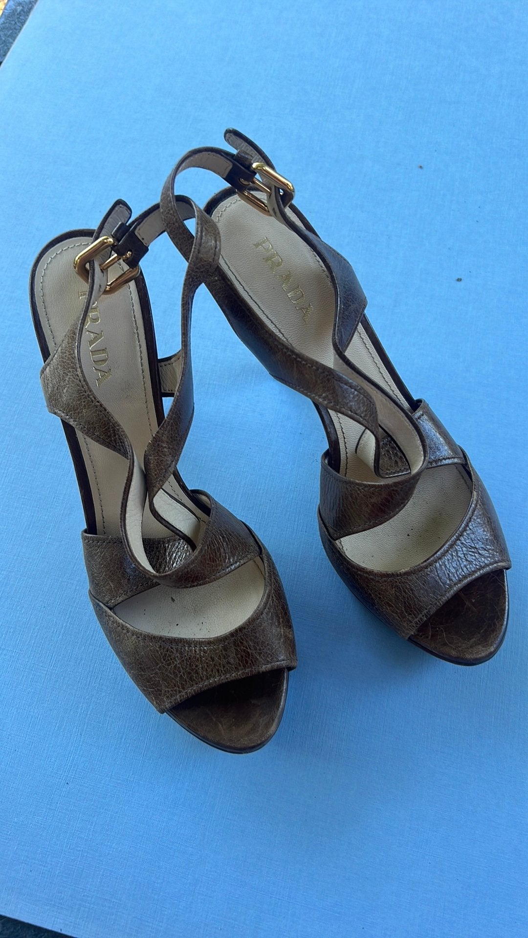 Prada open high heel schoenen bruin, Kleding | Dames, Schoenen, Ophalen, Pumps, Bruin, Gedragen