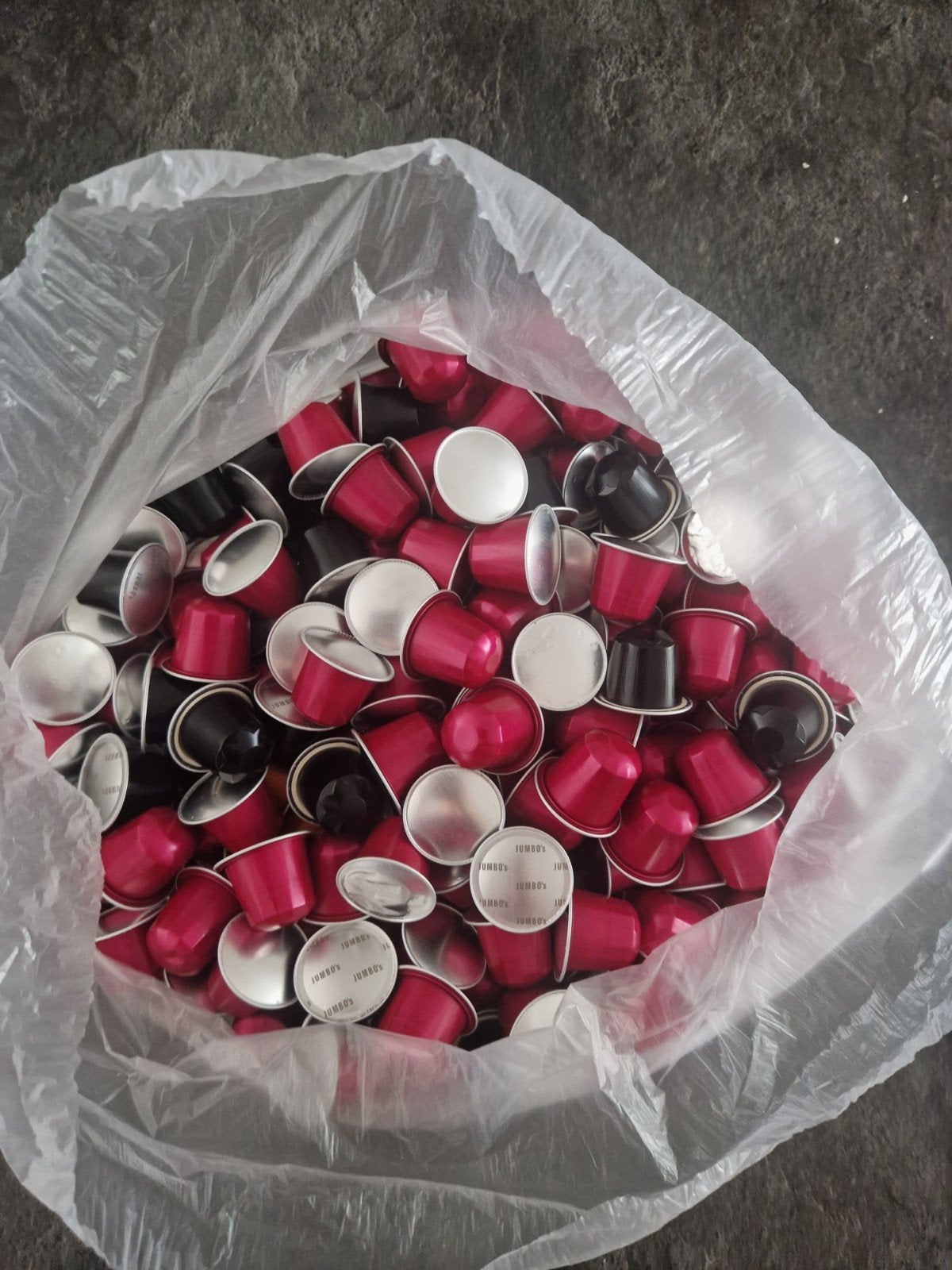 Grote zak Nespresso cups met 4 HG reinigingscups, Witgoed en Apparatuur, Koffiezetapparaten, Ophalen of Verzenden