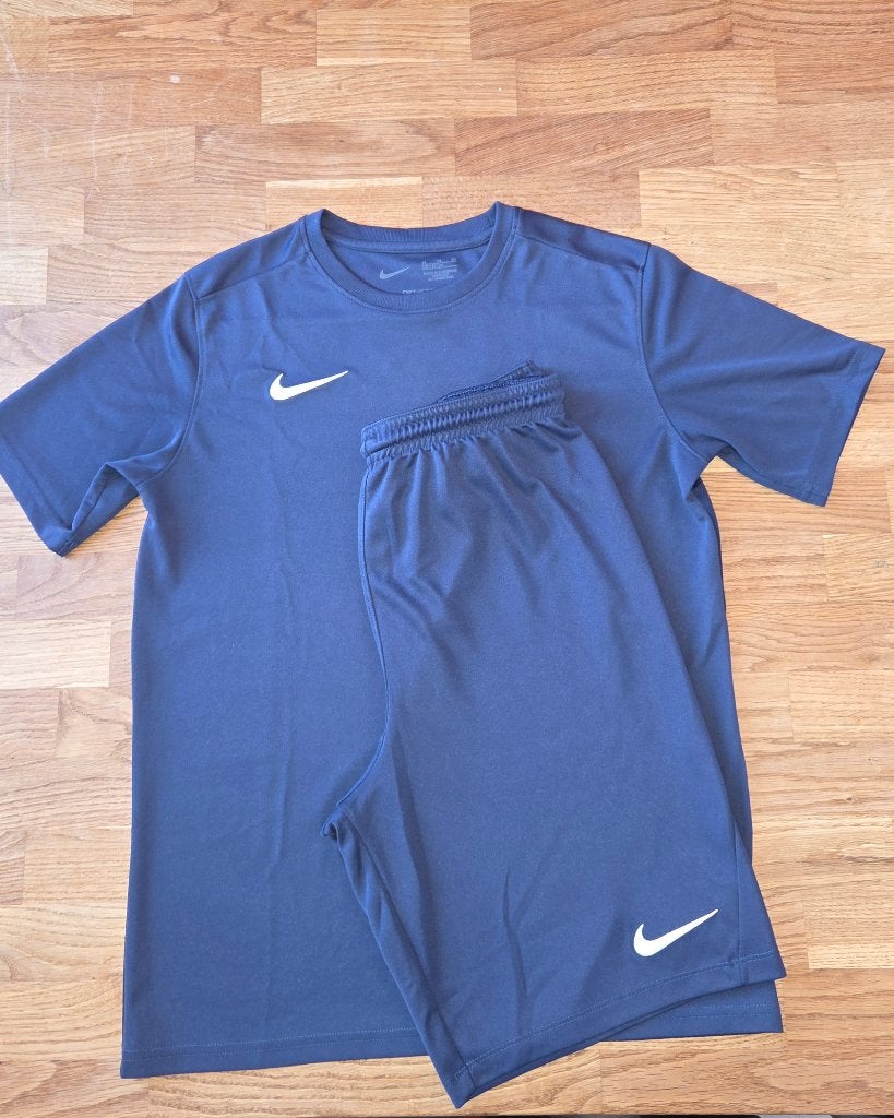 Nike sportkleding, Ophalen, Gebruikt, Jongen of Meisje, Sport- of Zwemkleding
