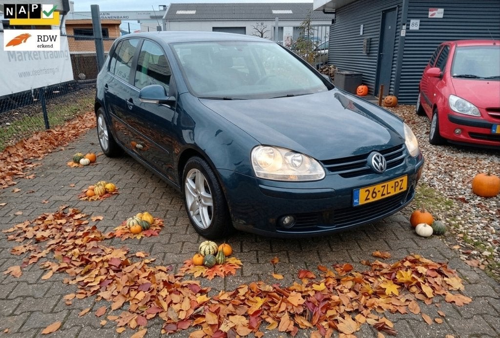 Volkswagen Golf 1.6 16V FSI 85KW 2008 Grijs TREKHAAK!! AIRCO, Voorwielaandrijving, 4 cilinders, 620 kg, Origineel Nederlands