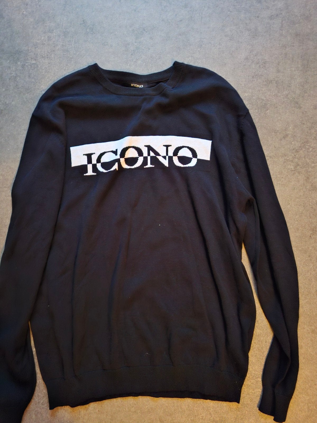 Icono Trui Zwart met Wit Logo - Maat xl, Verzenden, Zwart, Maat 56/58 (XL), Zo goed als nieuw