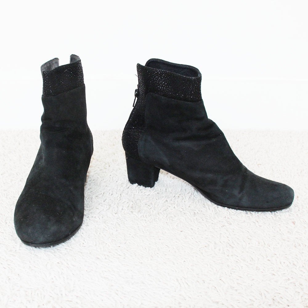Schitterende Suede Poccopazza Laarsjes - 31 (Maat 40) € 95,-, Zwart, Ophalen of Verzenden, Zo goed als nieuw, Lage of Enkellaarzen