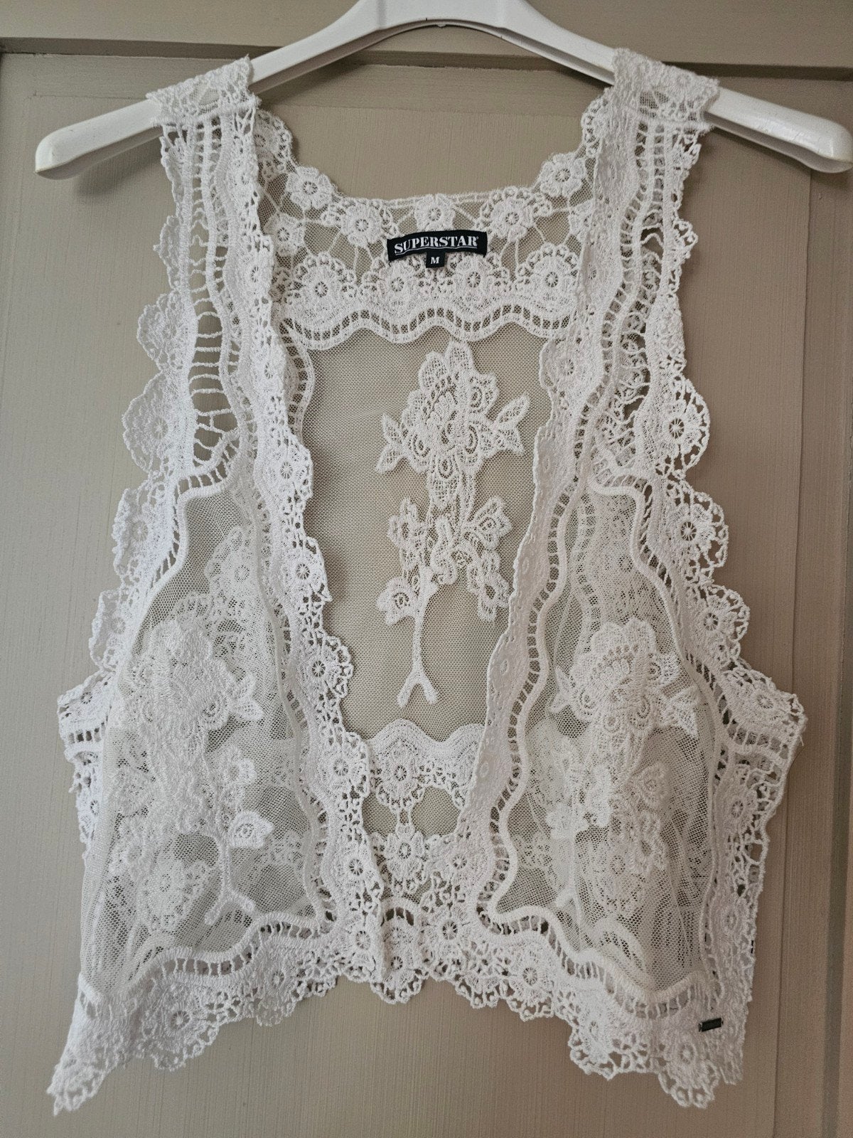 Nieuw - Superstar Wit Kanten Vestje Maat M, Maat 38/40 (M), SUPERSTAR, Wit, Nieuw
