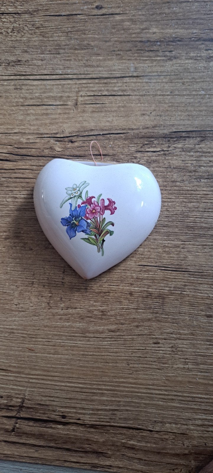 Wandvaasje bloemen hart. Ophalen meerdere locaties NL., Ophalen of Verzenden, Zo goed als nieuw