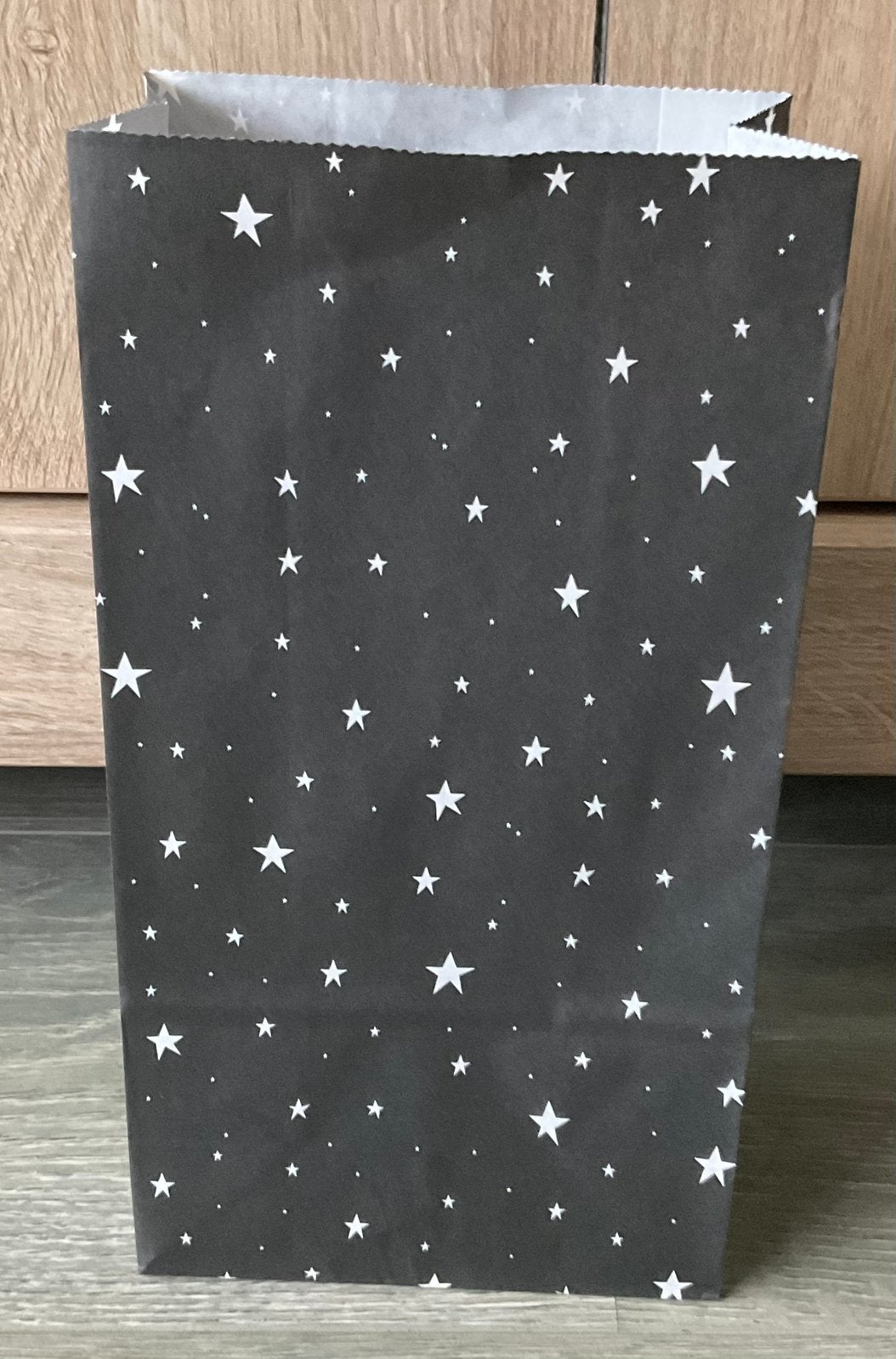 Luxe papieren kadozakken 30x18x8cm, 100 stuks (nieuw), Diversen, Cadeaupapier, Ophalen of Verzenden, Nieuw