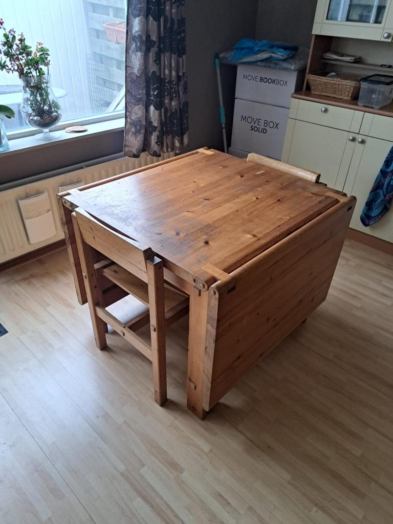 Grenen eettafel, Gebruikt, Vijf personen of meer, 150 tot 200 cm, Grenenhout
