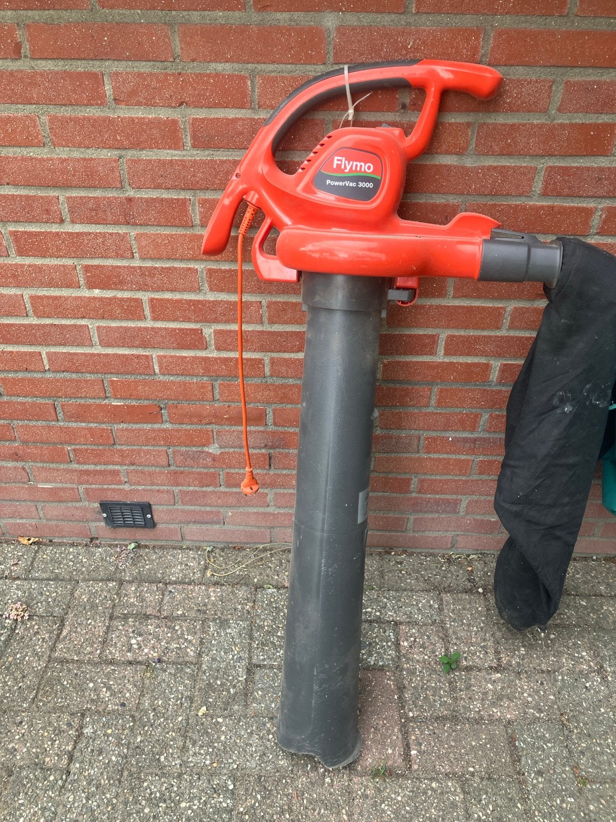 Flymo PowerVac 3000 Bladblazer/Bladzuiger, Ophalen, Gebruikt, Handgedragen, Met opvangzak
