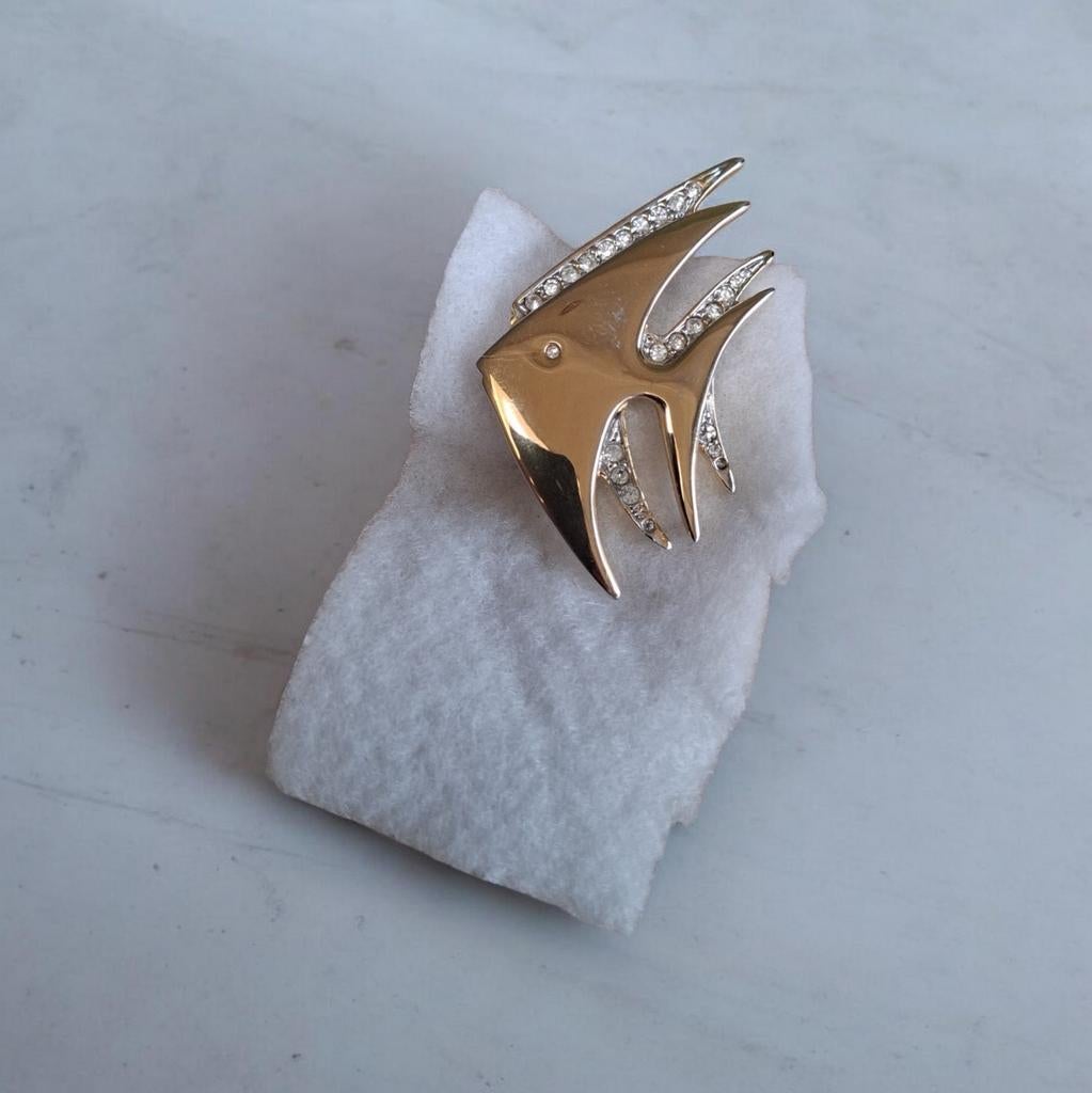 Vintage Vis Speld Broche met Strassteentjes, Overige materialen, 4 tot 7 cm, Gebruikt, Ophalen of Verzenden