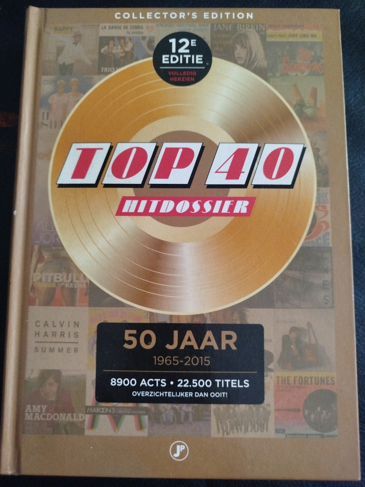 TOP 40 HITDOSSIER 50 JAAR 1965/2015 COLLECTOR EDITION, Boeken, Ophalen of Verzenden, Zo goed als nieuw, Algemeen, Diverse Auteurs