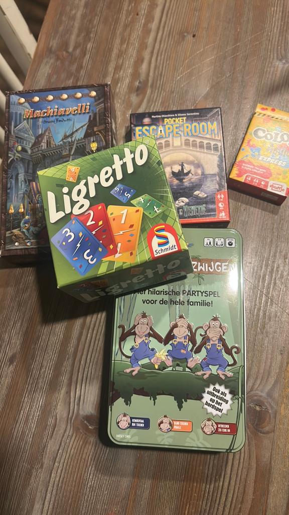 Aantal spelletjes, Hobby en Vrije tijd, Gezelschapsspellen | Bordspellen, Ophalen, Zo goed als nieuw