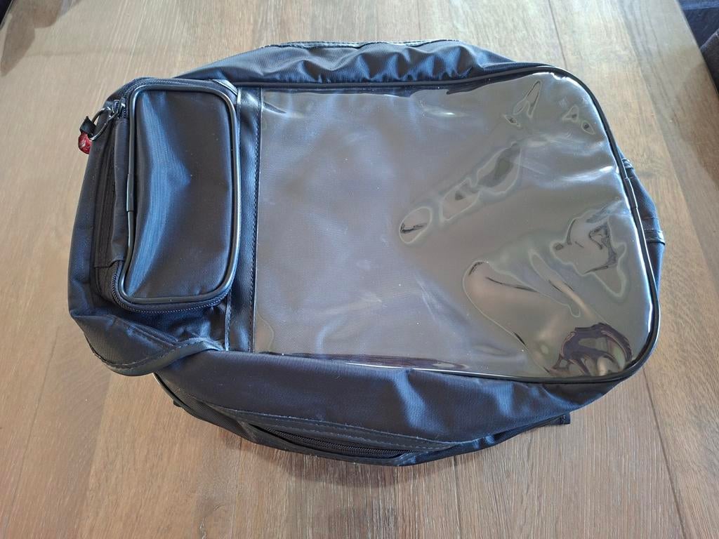 Booster motortanktas - uitbreidbaar en zo goed als nieuw, Motoren, Ophalen of Verzenden
