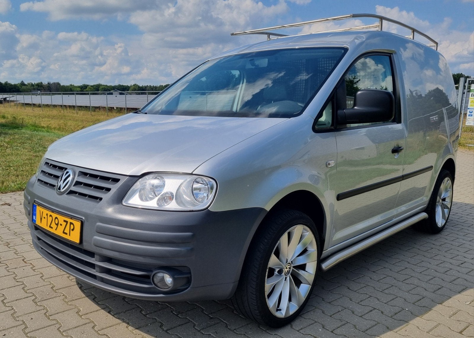 Volkswagen caddy 1.4 benzine 2006, Voorwielaandrijving, Metallic lak, Handgeschakeld, Grijs